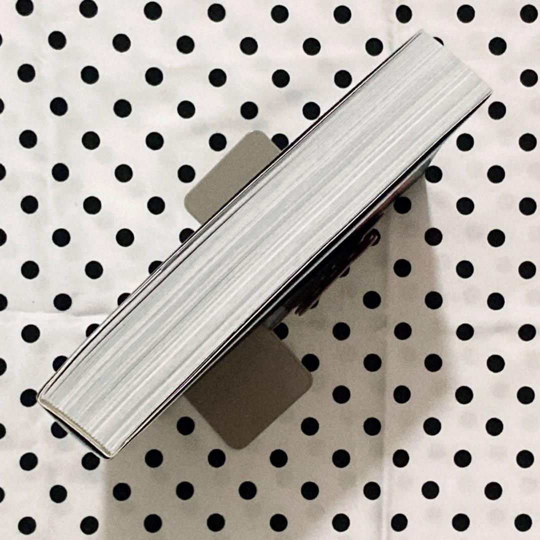 GRACE Thirty Years of Fashion at Vogue 408 Pages Foreign Book