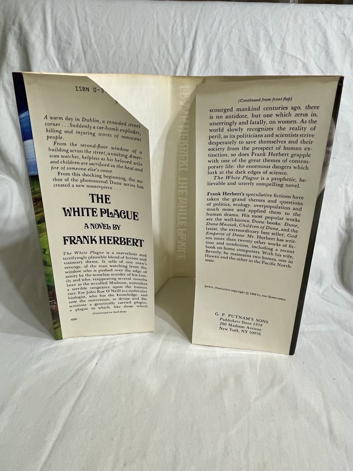 The White Plague – first edition, first printing – Frank Herbert 1982