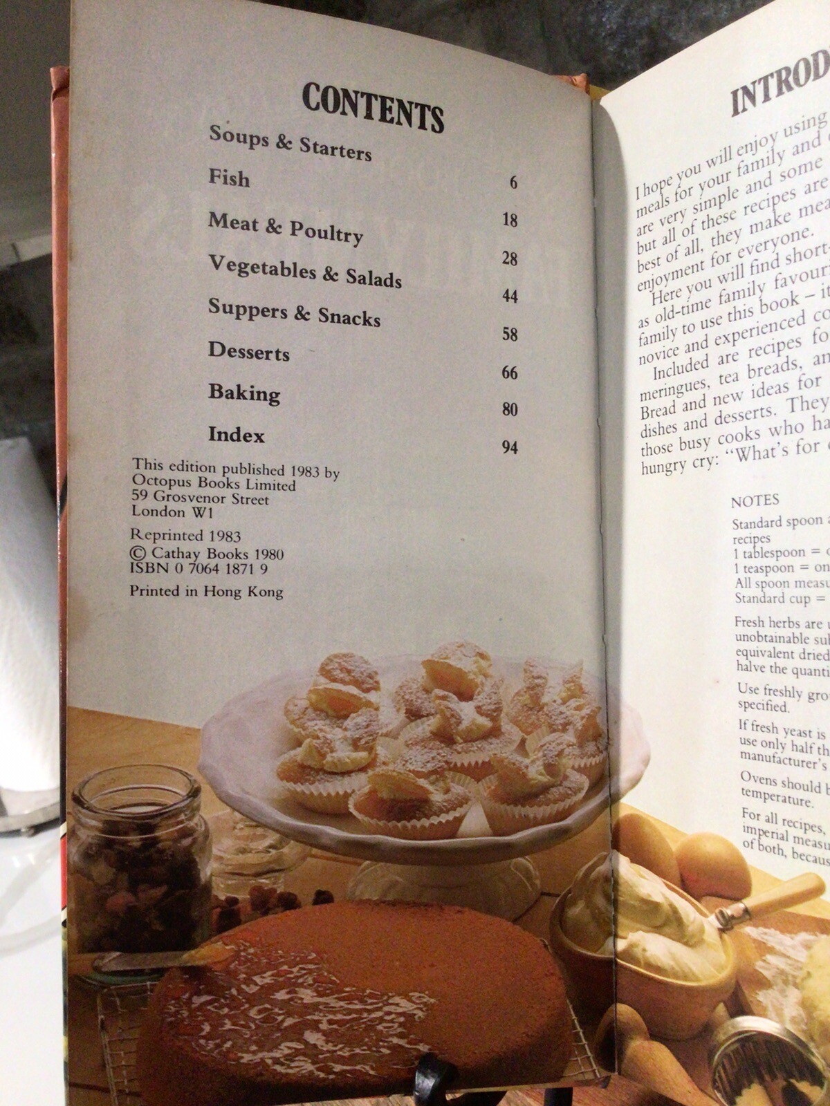 1983 Margaret Fulton’s Book Of Family Meals COOKBOOK 92 pages Vintage