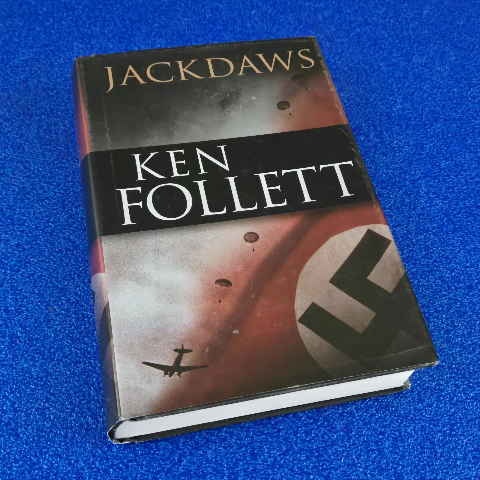 JACKDAWS: BY KEN FOLLET HARDCOVER BOOK SHIPS FREE