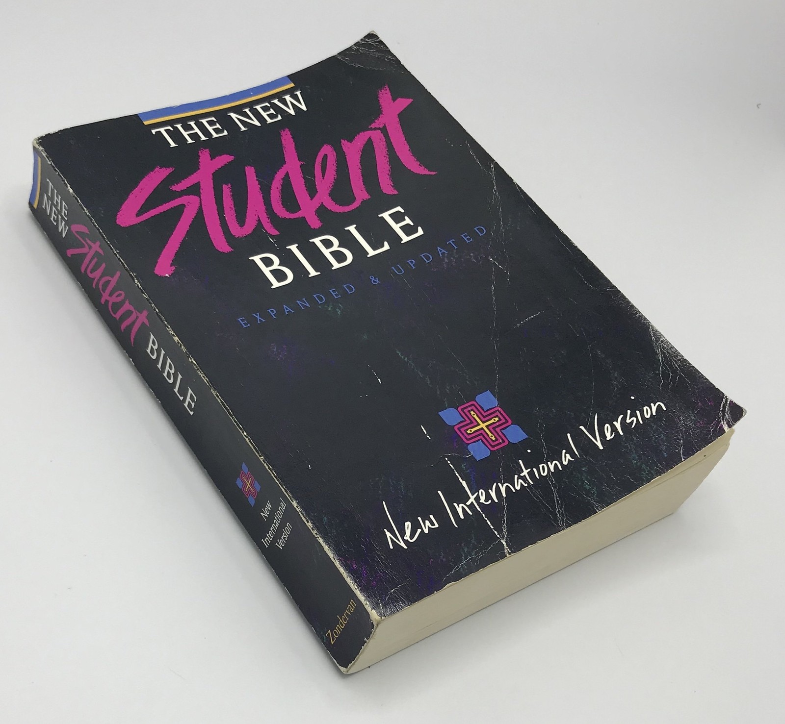 The New Student Bible – New International Version – paperback unknown