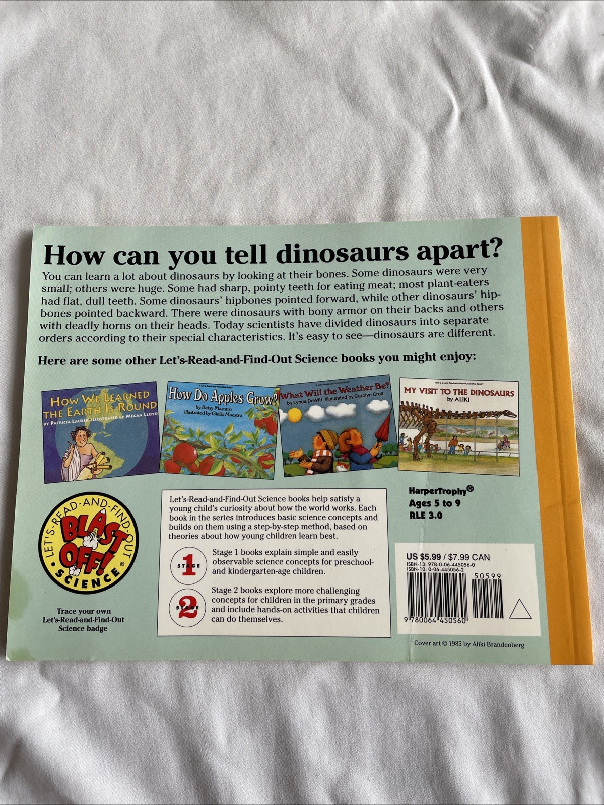 Dinosaurs Are Different (Let’s-Read-and-Find-Out Science 2) – Paperback