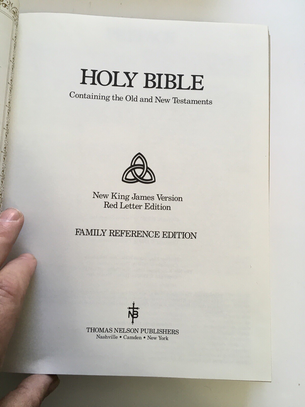 Nelson Family Reference Bible KJV Nelson 253W Padded Hardcover with Box