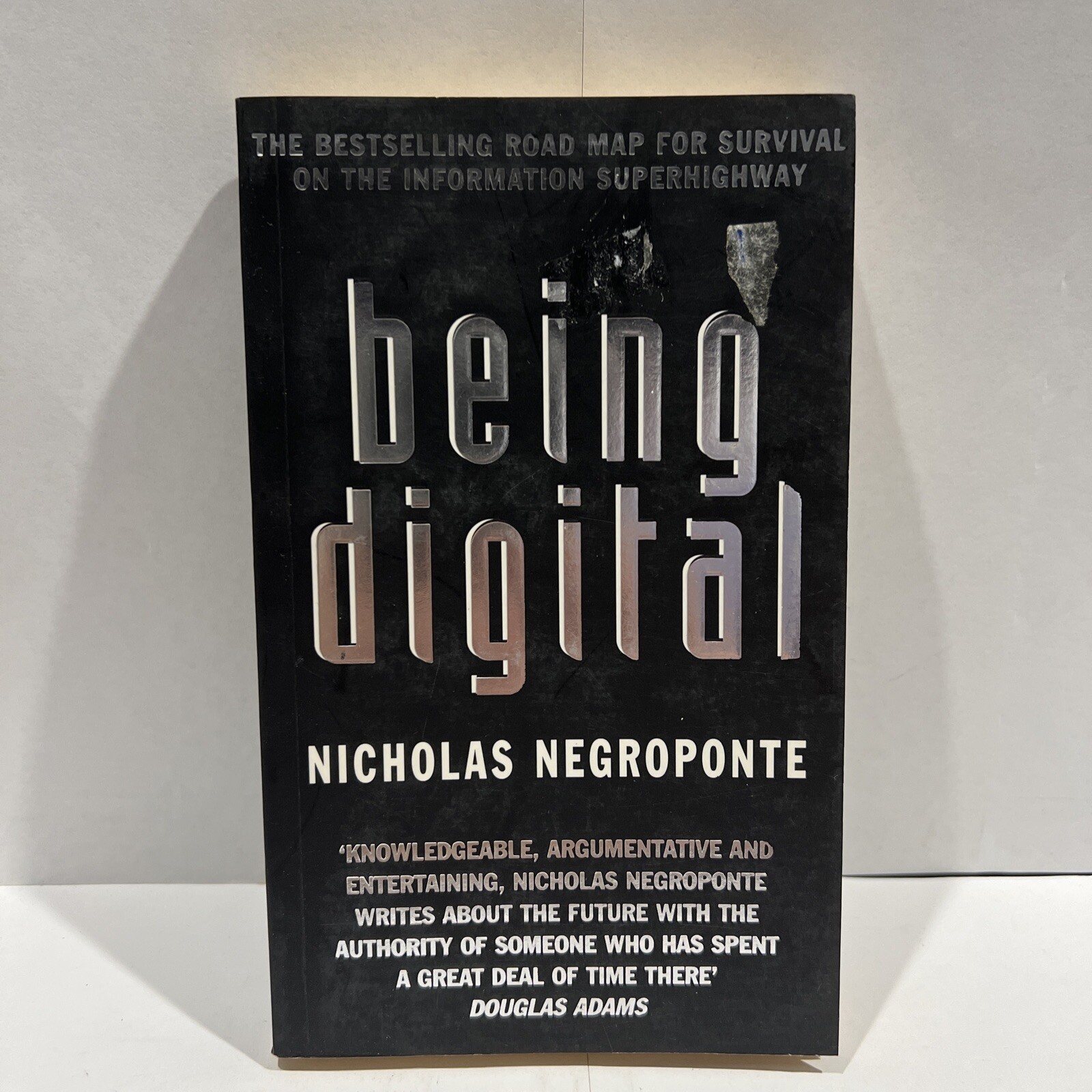 Being Digital By Nicholas Negroponte. 9780340645253