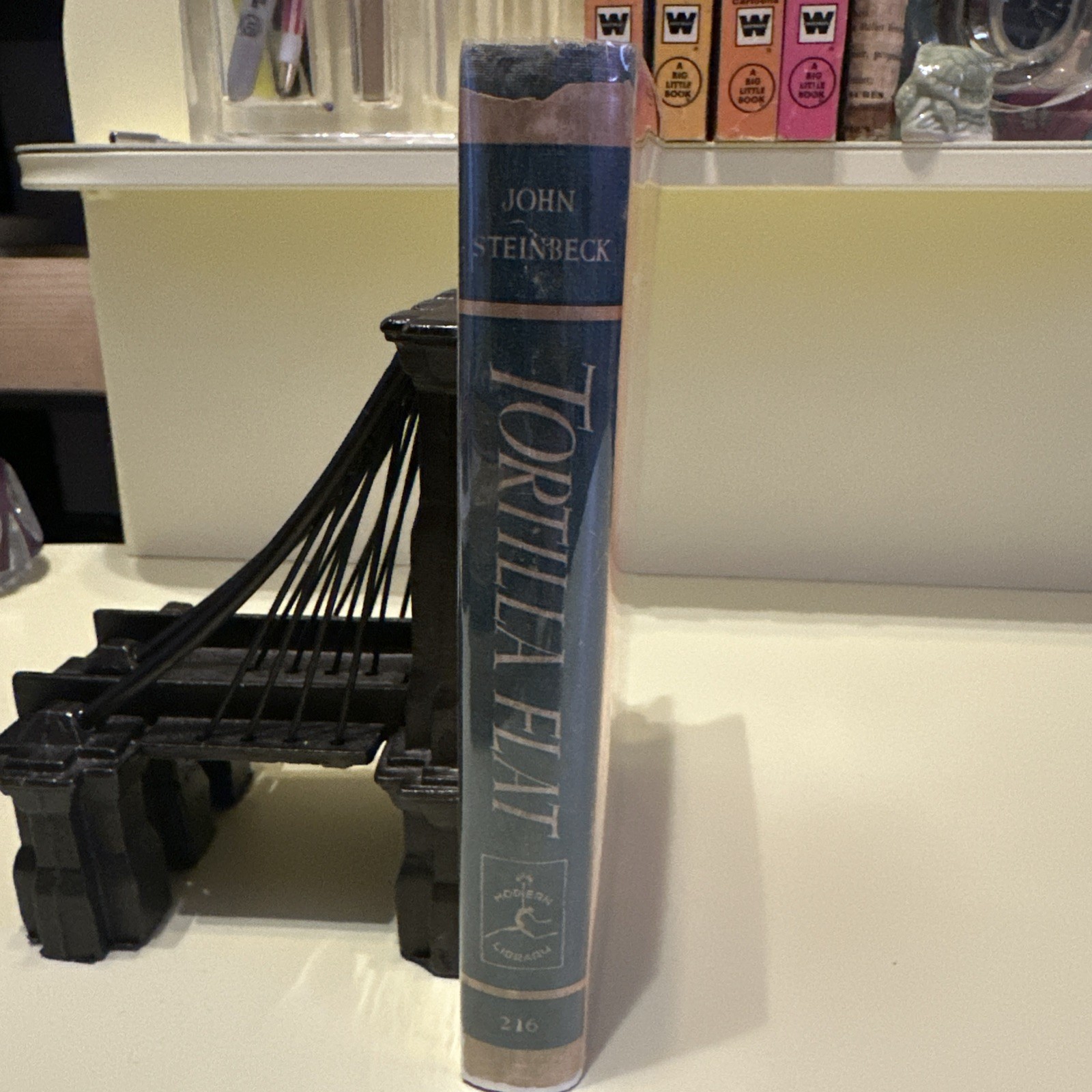VINTAGE JOHN STEINBECK TORTILLA FLAT MODERN LIBRARY COLLECTIBLE DECOR BOOK S2
