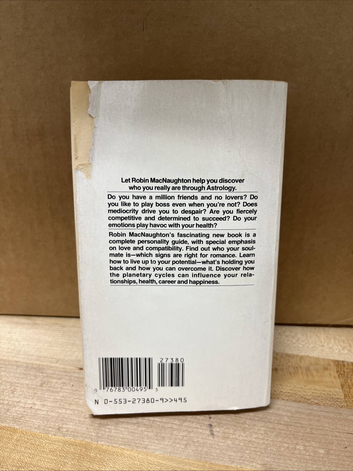 Robin MacNaughton’s, Sun Sign Personality Guide. Bantam Books Box 267