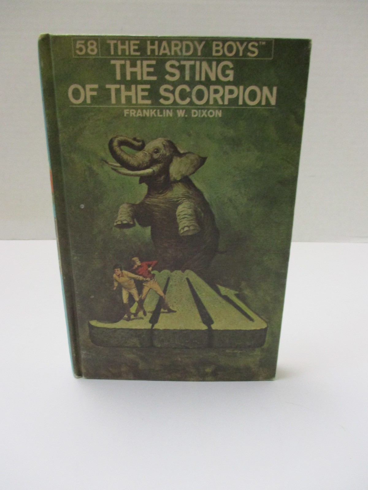 The Hardy Boys Sting of the Scorpion #58 1979 Matte Cover