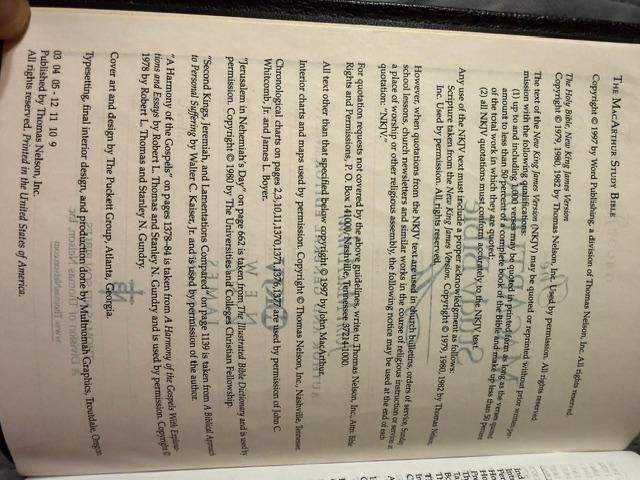 MacArthur Study Bible NKJV by John MacArthur 1997 Genuine Leather Black