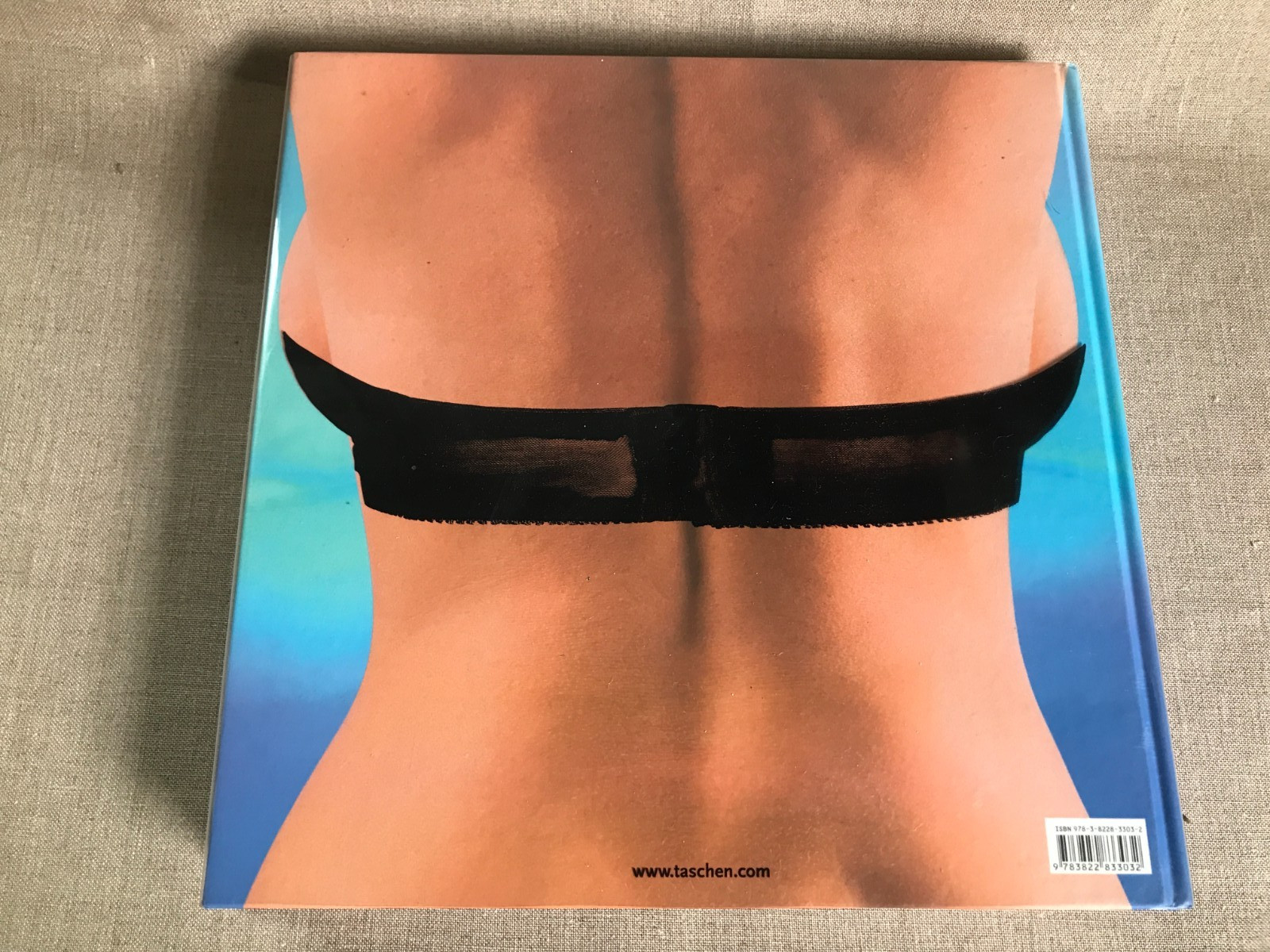 The Big Book of Breasts by Dian Hanson (Hardcover, 2022)
