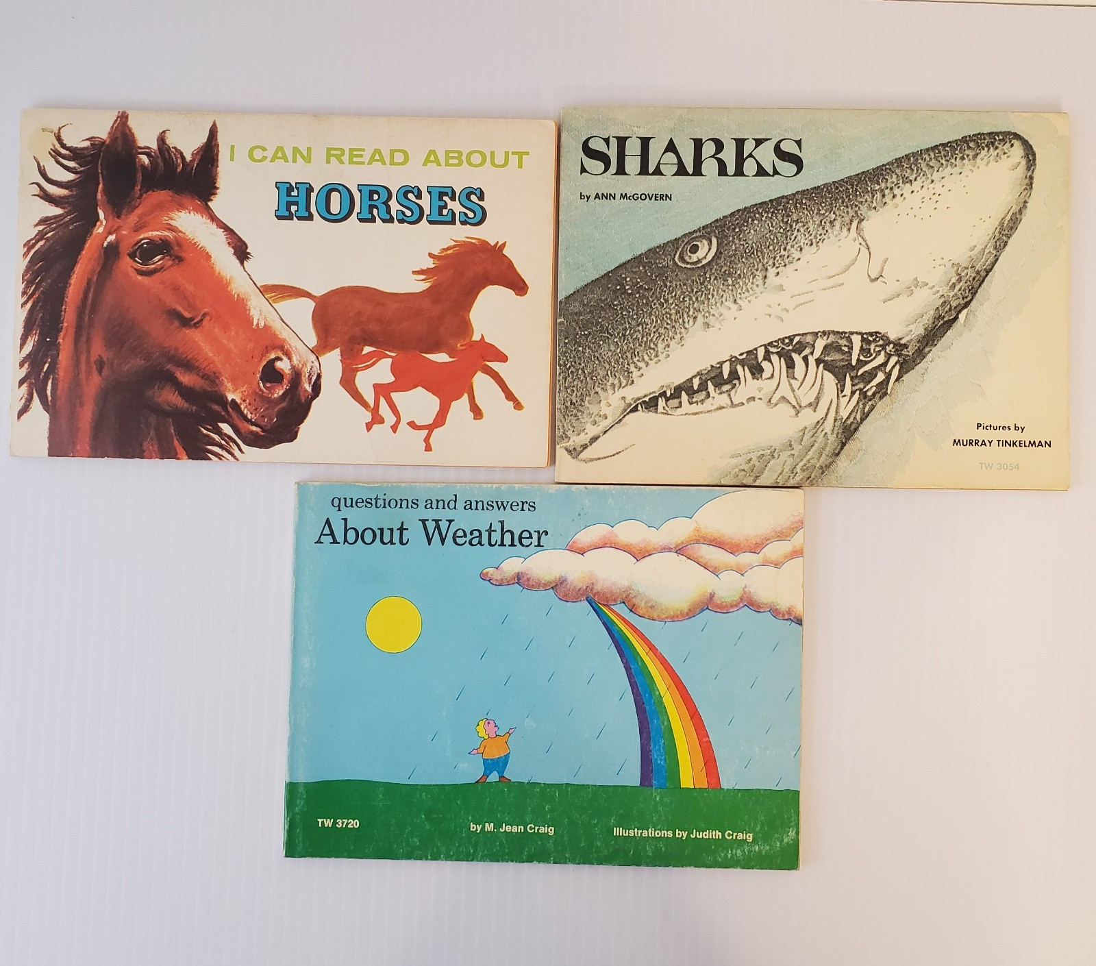 Lot of 3 Scholastic Books Horses Richard Harris, Sharks Tinkelman, About Weather