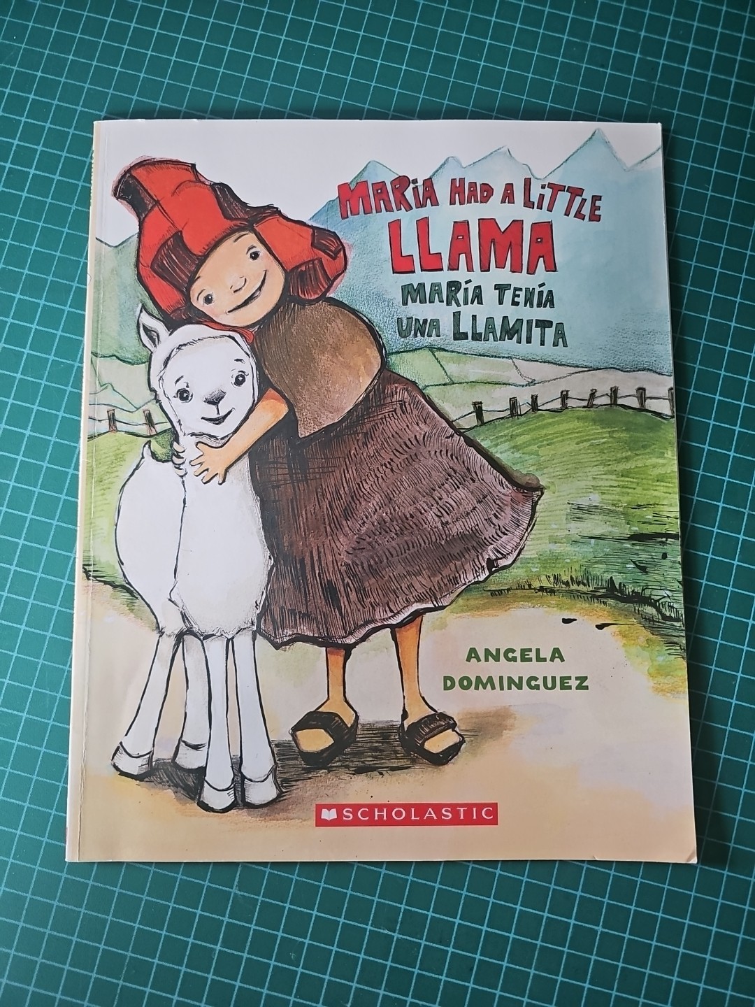Maria Had a Little Llama by Maria Tenia (2014-08-01) – Paperback – VERY GOOD