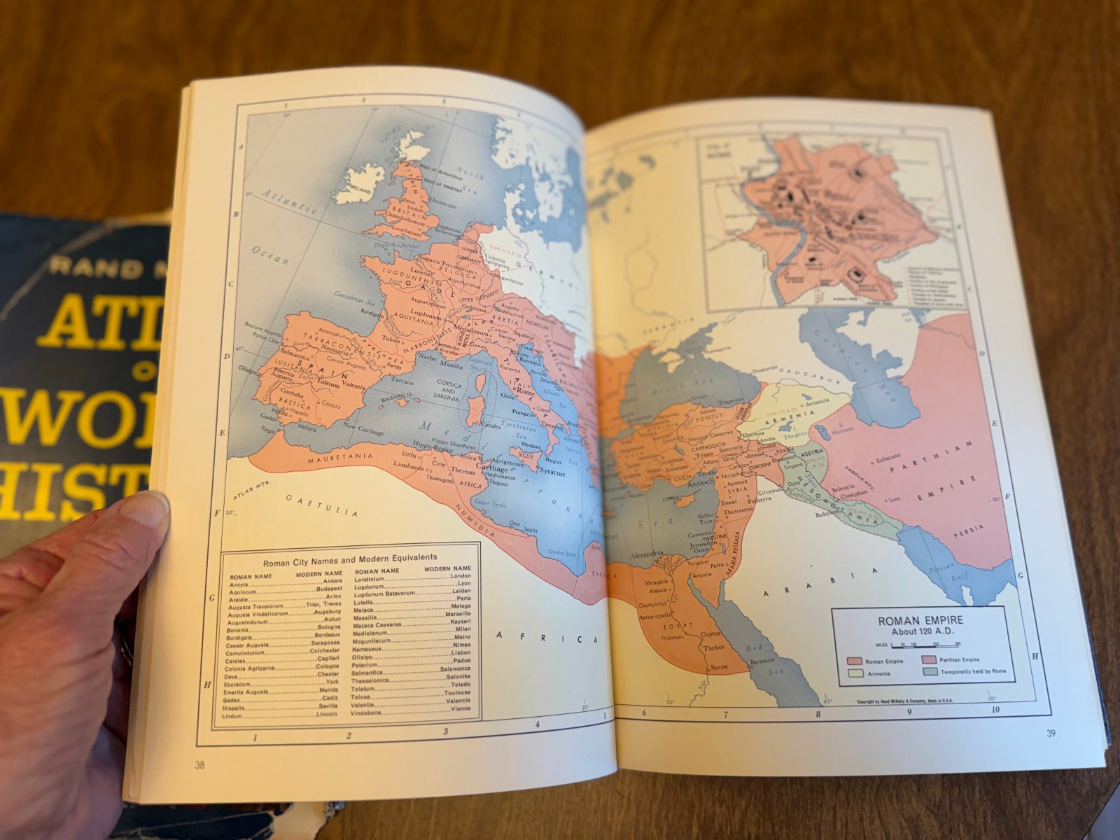 Rand McNally Atlas of World History – 132 pgs maps HCDJ 1957