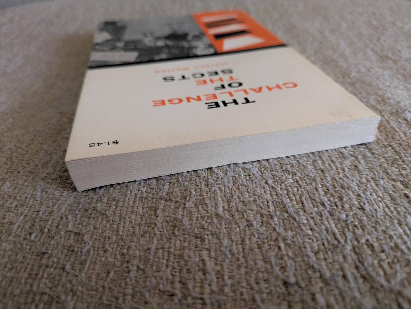 The Challenge of the Sects | Horton Davies | 1963 PB | Westminster Press
