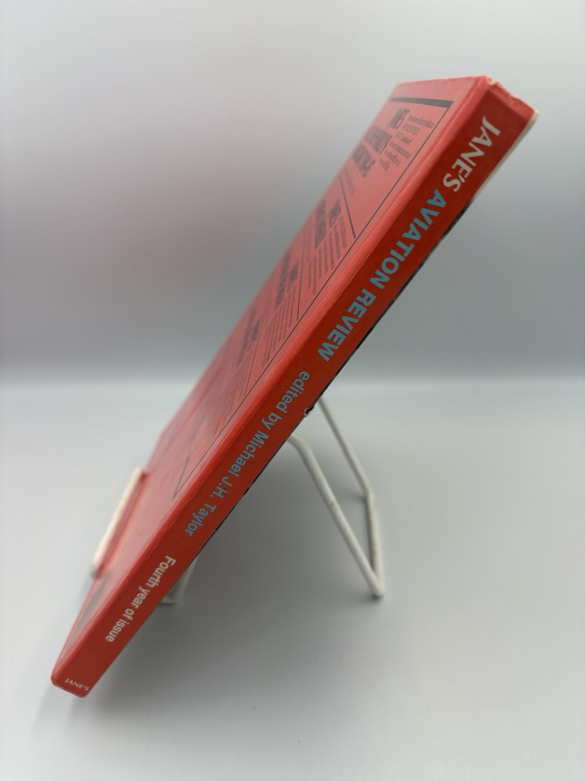 JANE’S AVIATION REVIEW edited by Michael Taylor 1985