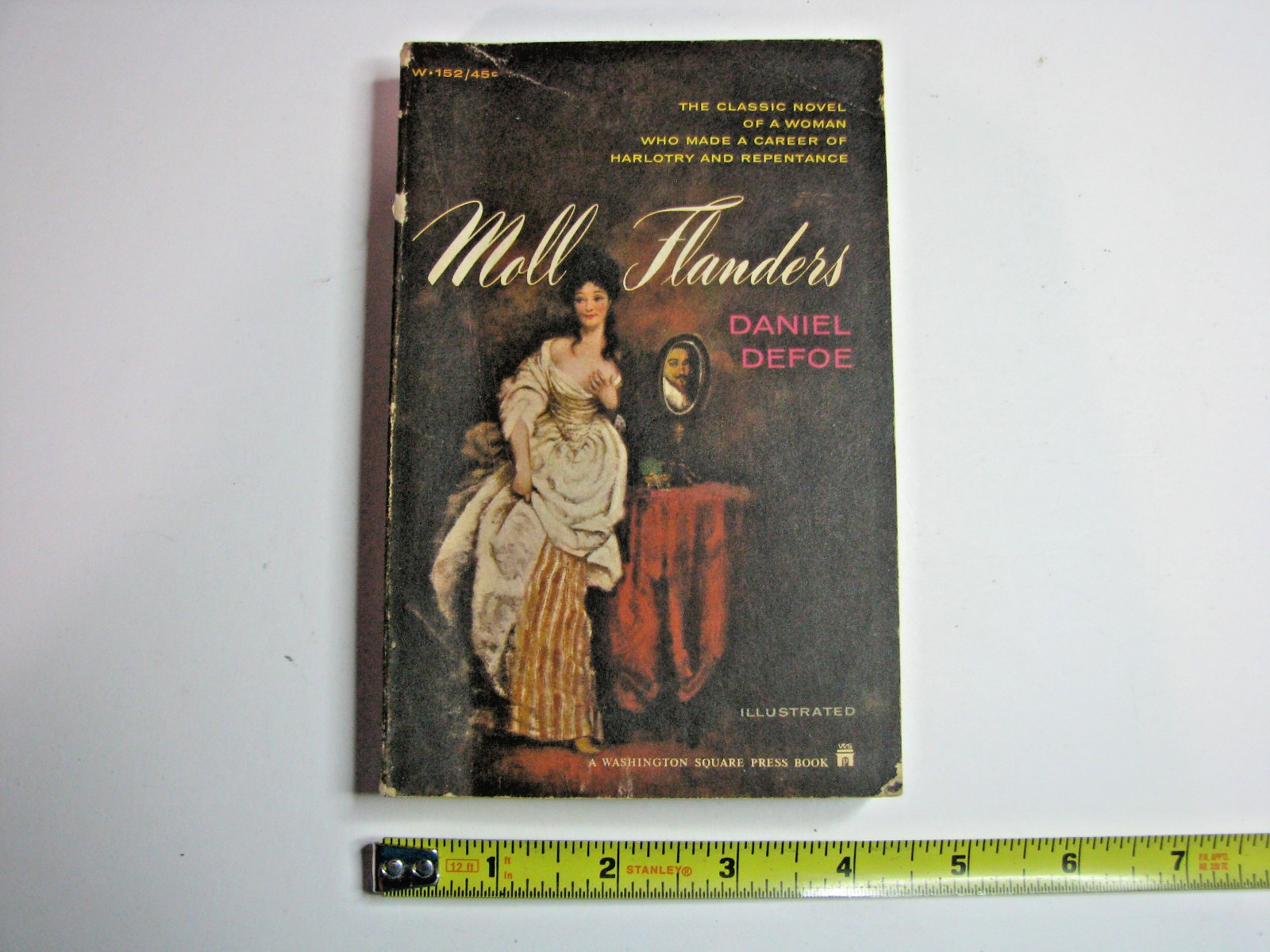 Vintage Moll Flanders Illustrated Defoe 1962 Washington Square Press Paperback