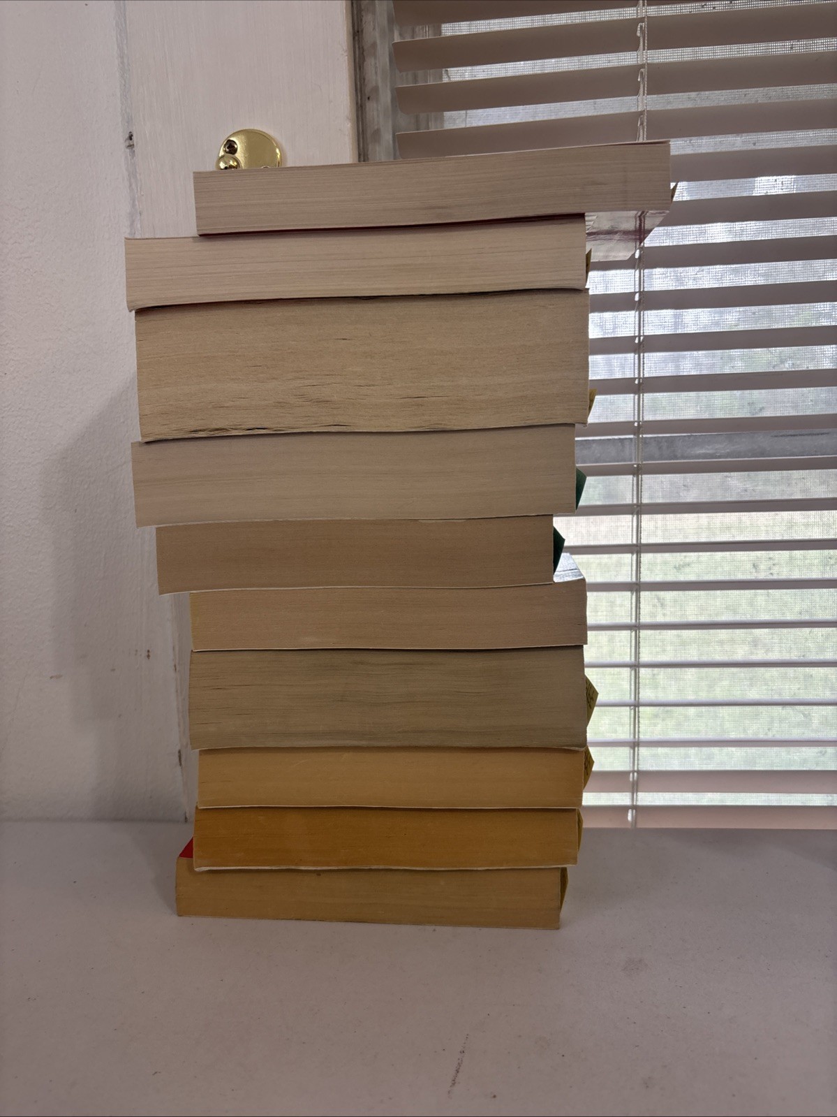 Lot of 10 – Mystery and Thrillers – Mixed Authors – FREE SHIPPING