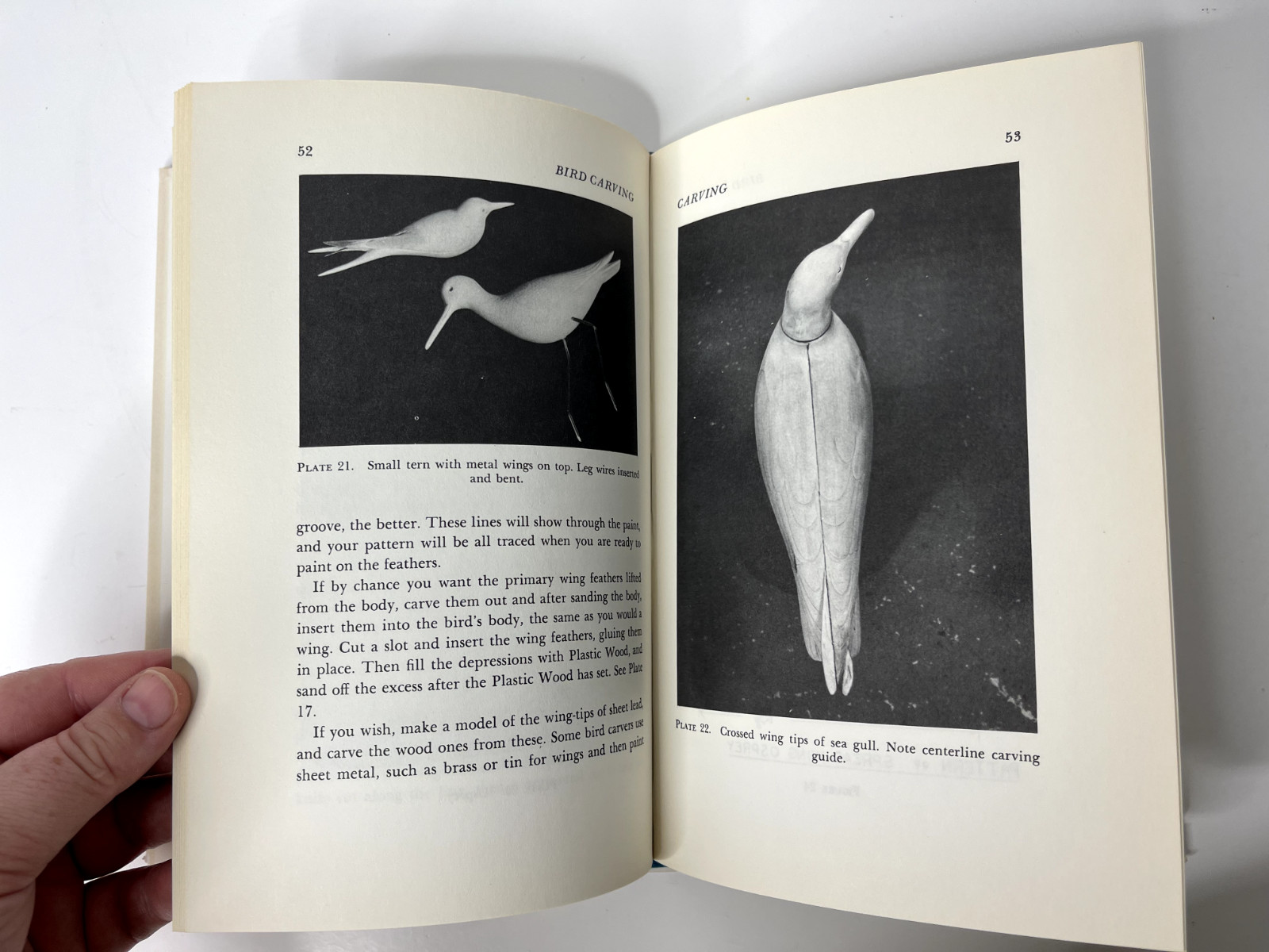 Bird Carving by Wendell Gilley, 1961. Hardcover Dust Jacket