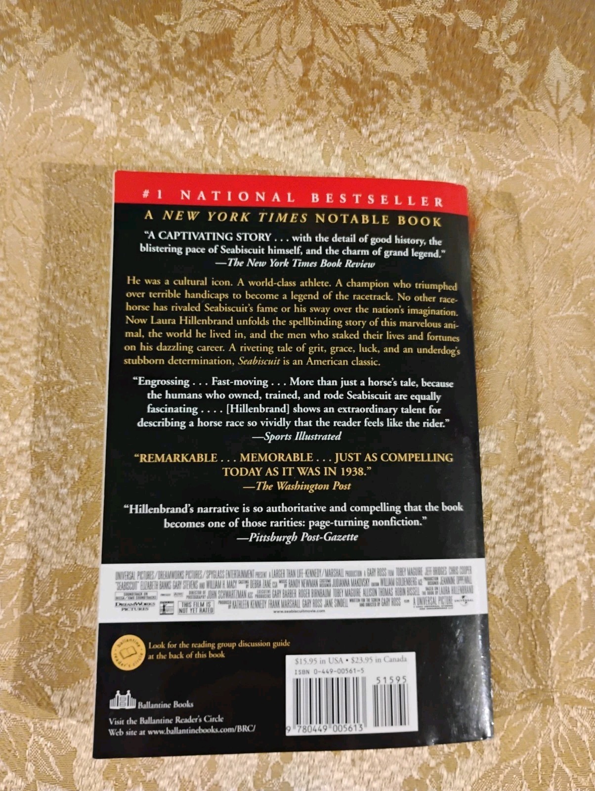 Seabiscuit, an American Legend by Laura Hillenbrand ~ 2002 Paperback Novel Book