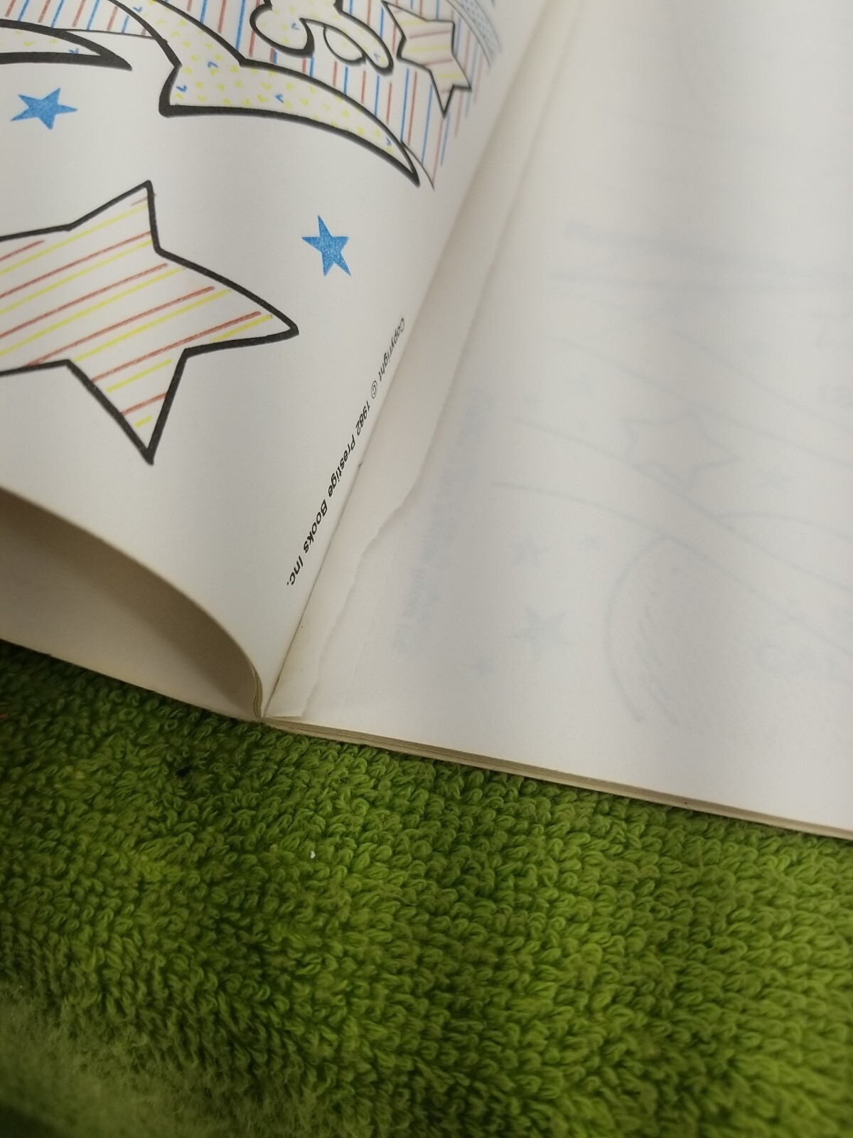Paint with Water outer space Prestige 1982 Coloring/Activity Book 5 pages missng