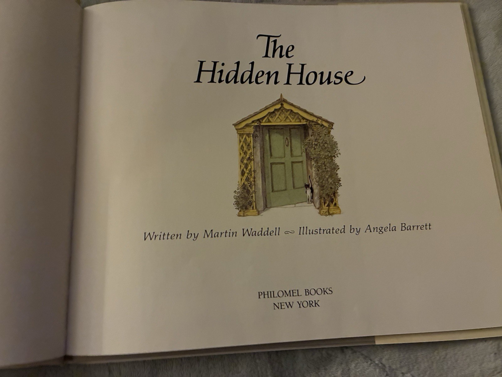 The Hidden House by Martin Waddell 1990