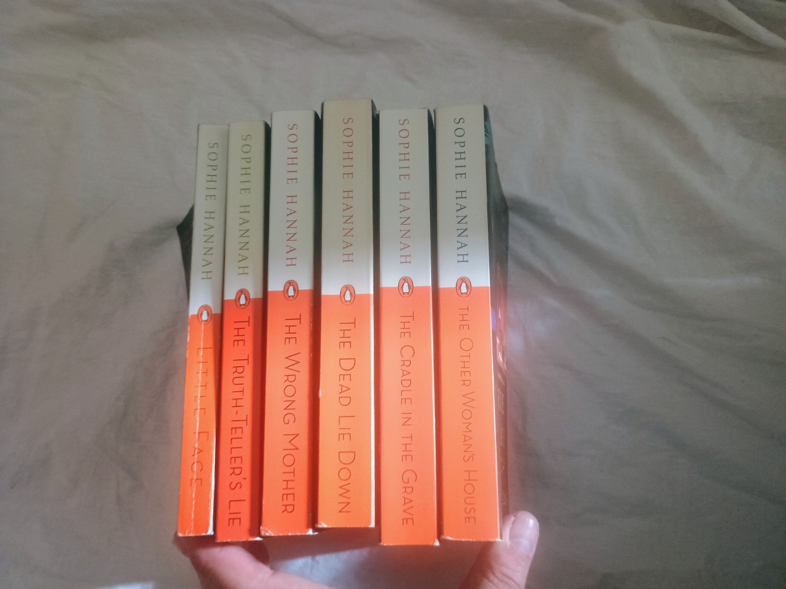 Lot (6) Books Sophie Hannah Spilling CID (Zailer & Waterhouse) Series Incomplete