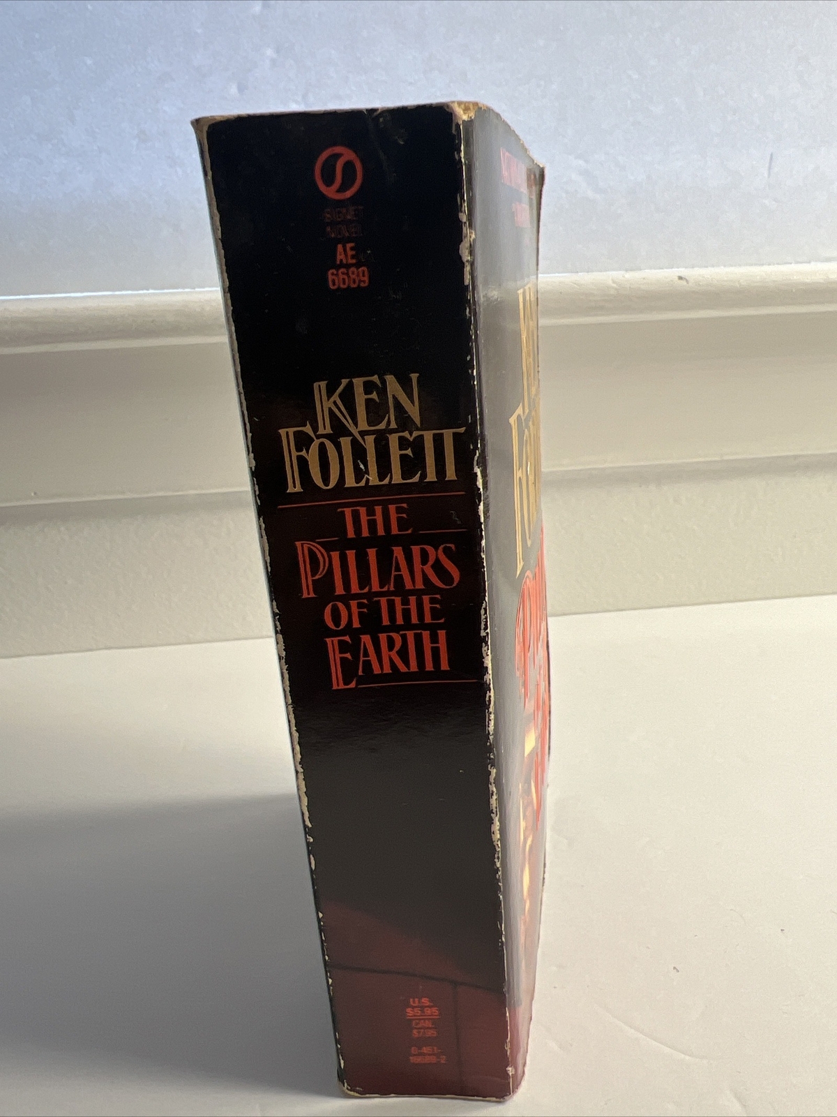 Ken Follett The Pillars of the Earth First Signet Printing 1990