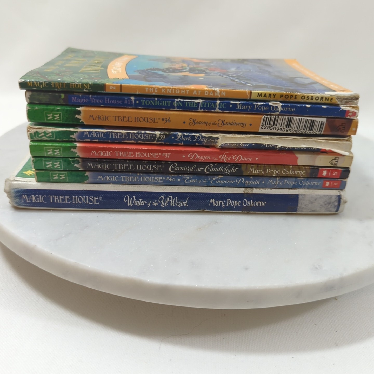 Lot of 8 The MAGIC TREE HOUSE Series Mary Pope Osborne Scholastic