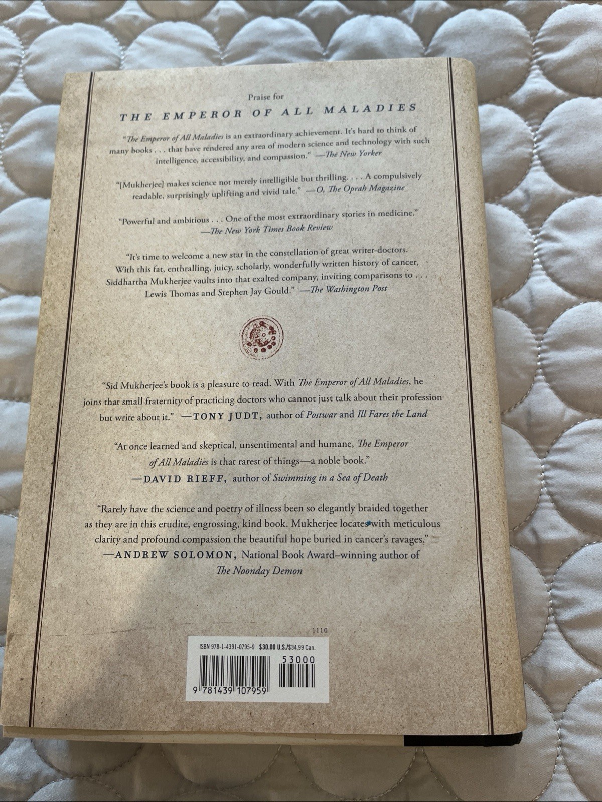 Emperor of All Maladies : A Biography of Cancer by Siddhartha Mukherjee 2010