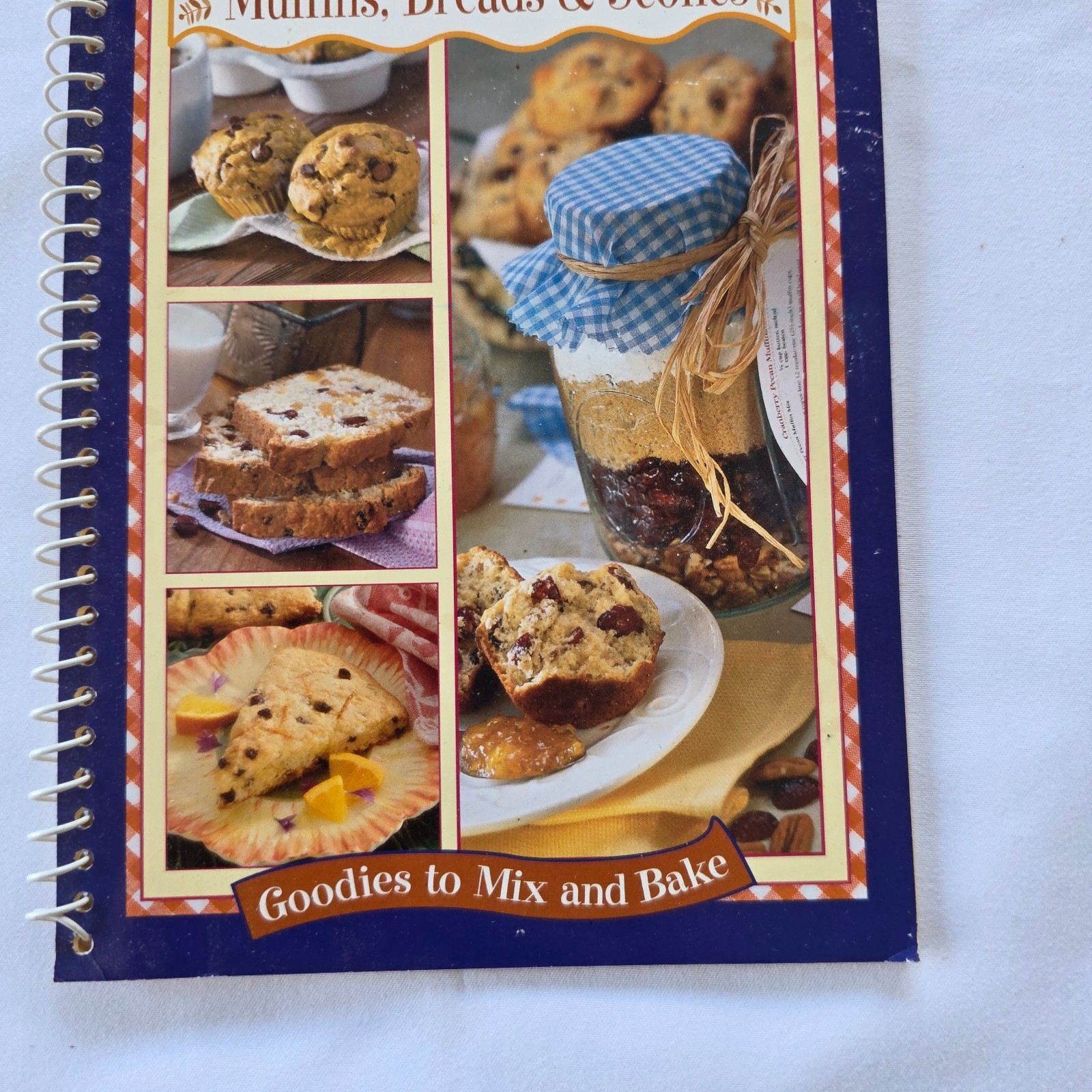 2004 Gifts from a Jar Muffins, Breads & Scones Goodies to Mix & Give