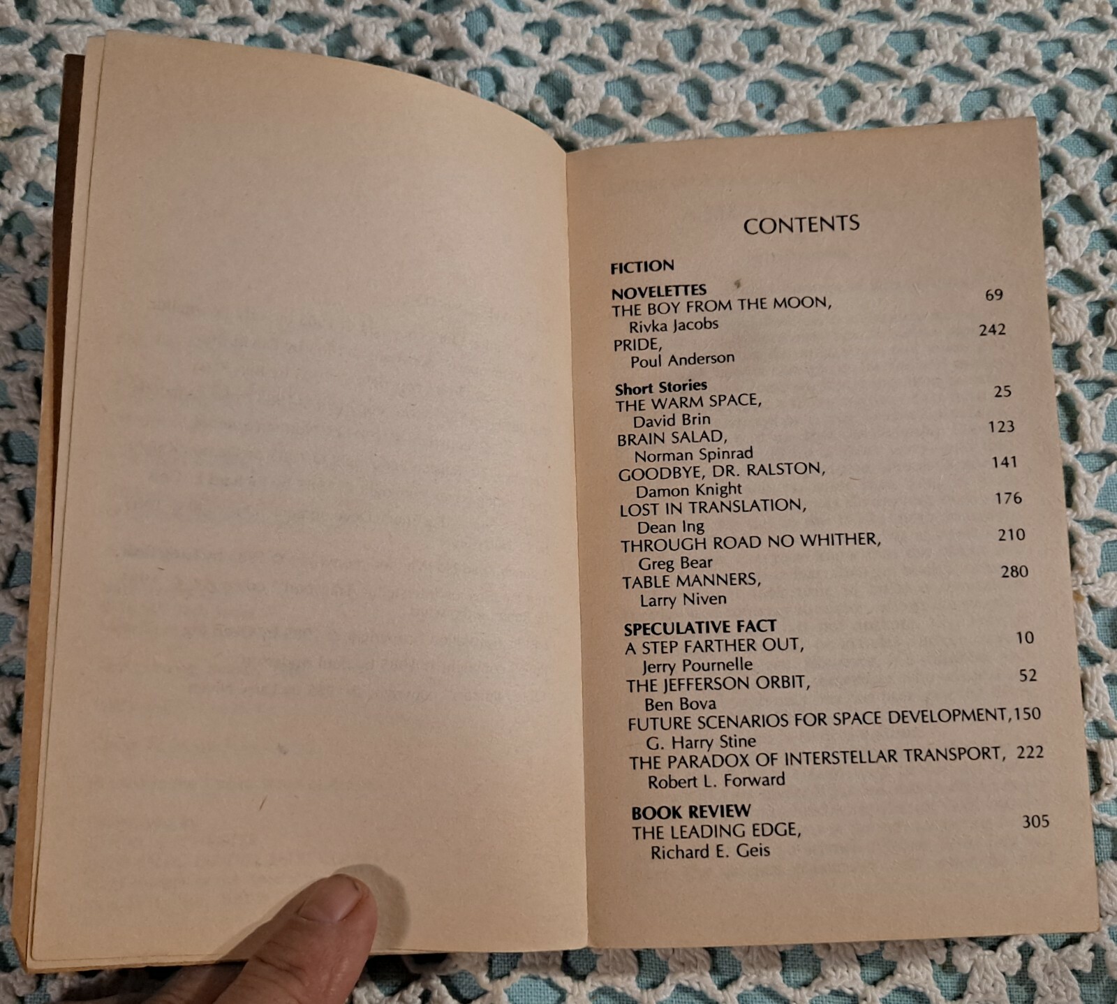 Far Frontiers, A Baen Book, Jan 1985 (1st Printing), vintage PB, 315 pages