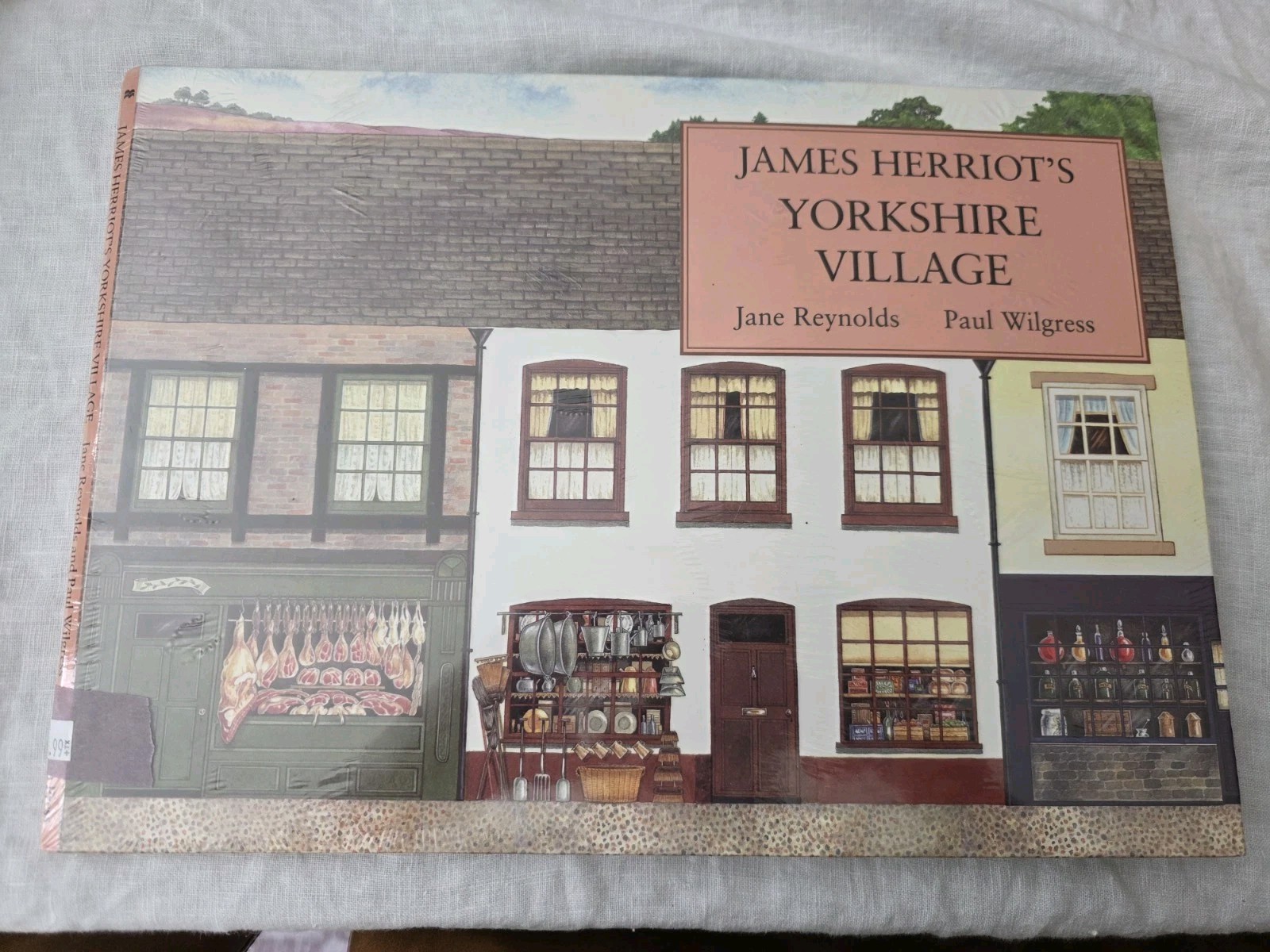 JAMES HERRIOTS YORKSHIRE VILLAGE IN ORIGINAL SHRINK WRAP BOOK