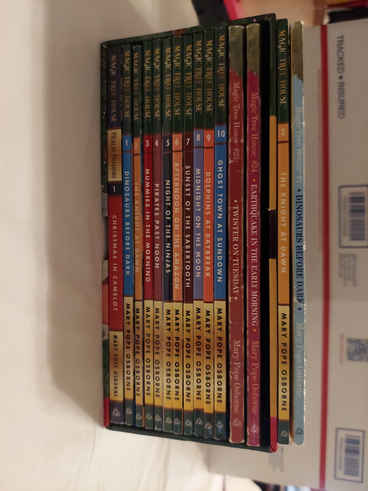Magic Tree House Boxed Set – See Photographs For Titles !!!