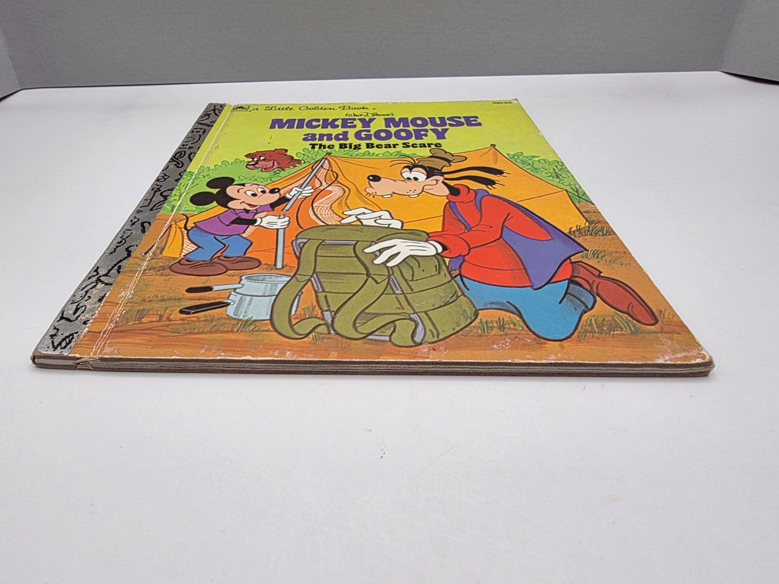 Disney’s Mickey Mouse and Goofy The Big Bear Scare A Little Golden Book (1978)