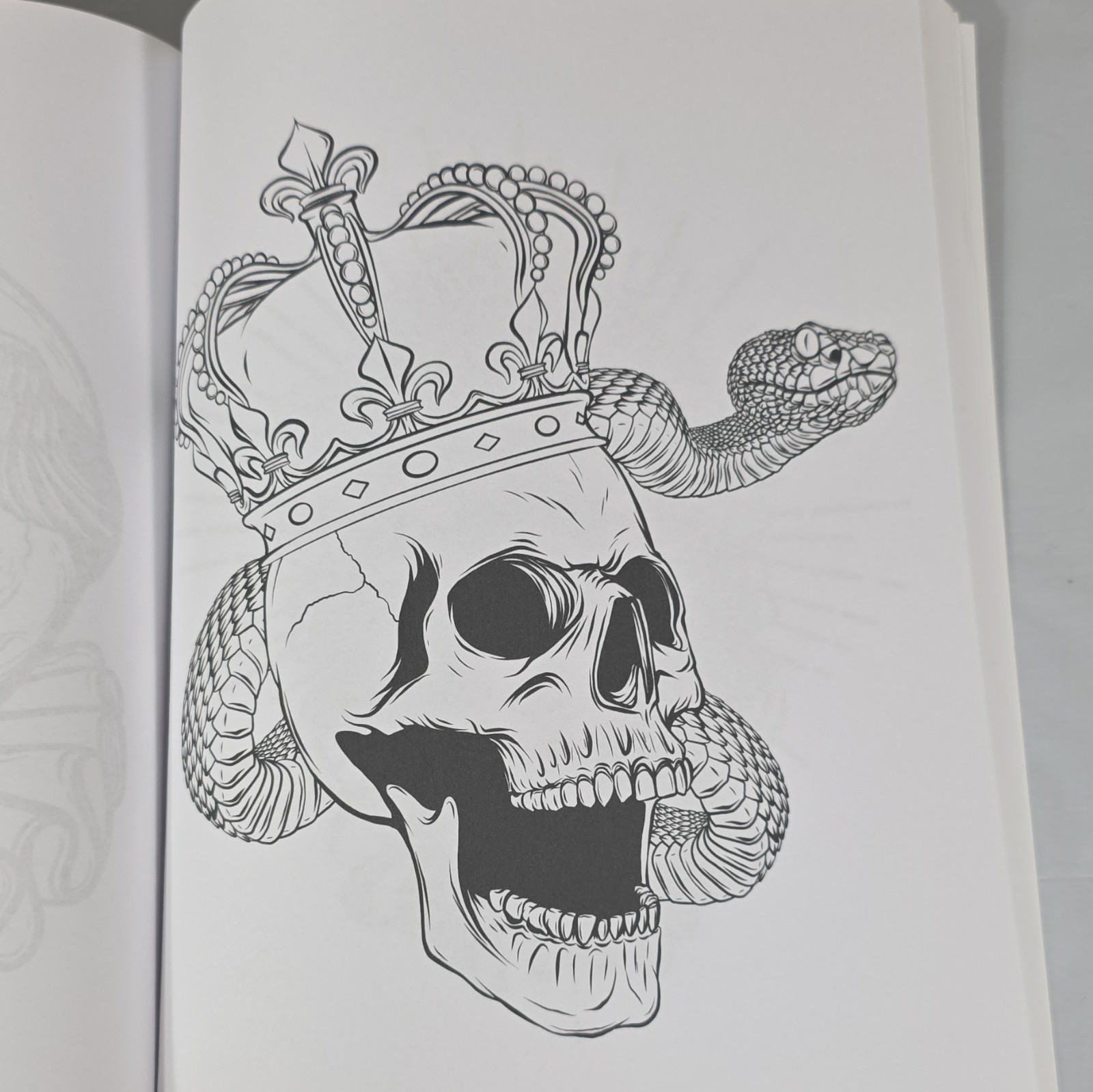 *NEW/ UNUSED/ NO MARKINGS* Halcyon Time Ltd Ultimate Tattoo Coloring Book