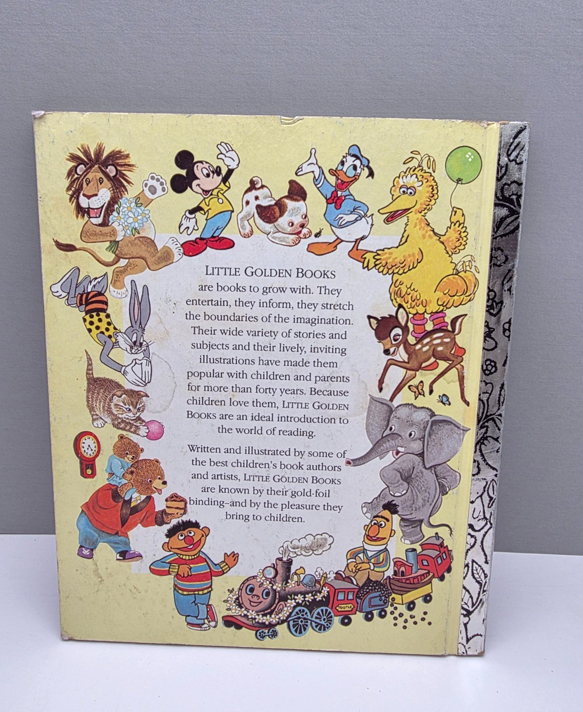 Disney’s Mickey Mouse and Goofy The Big Bear Scare A Little Golden Book (1978)