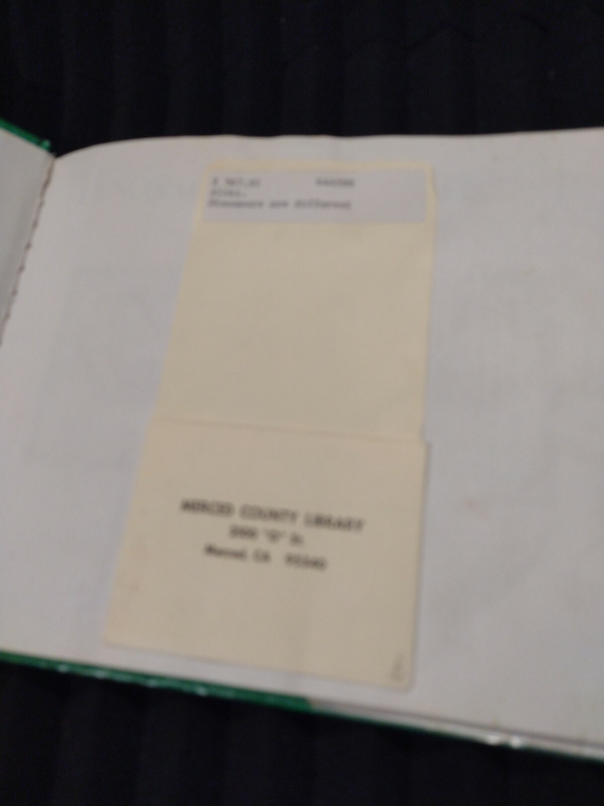 Let’s-Read-and-Find-Out-Science Ser.: Dinosaurs Are Different by Aliki (1985,…