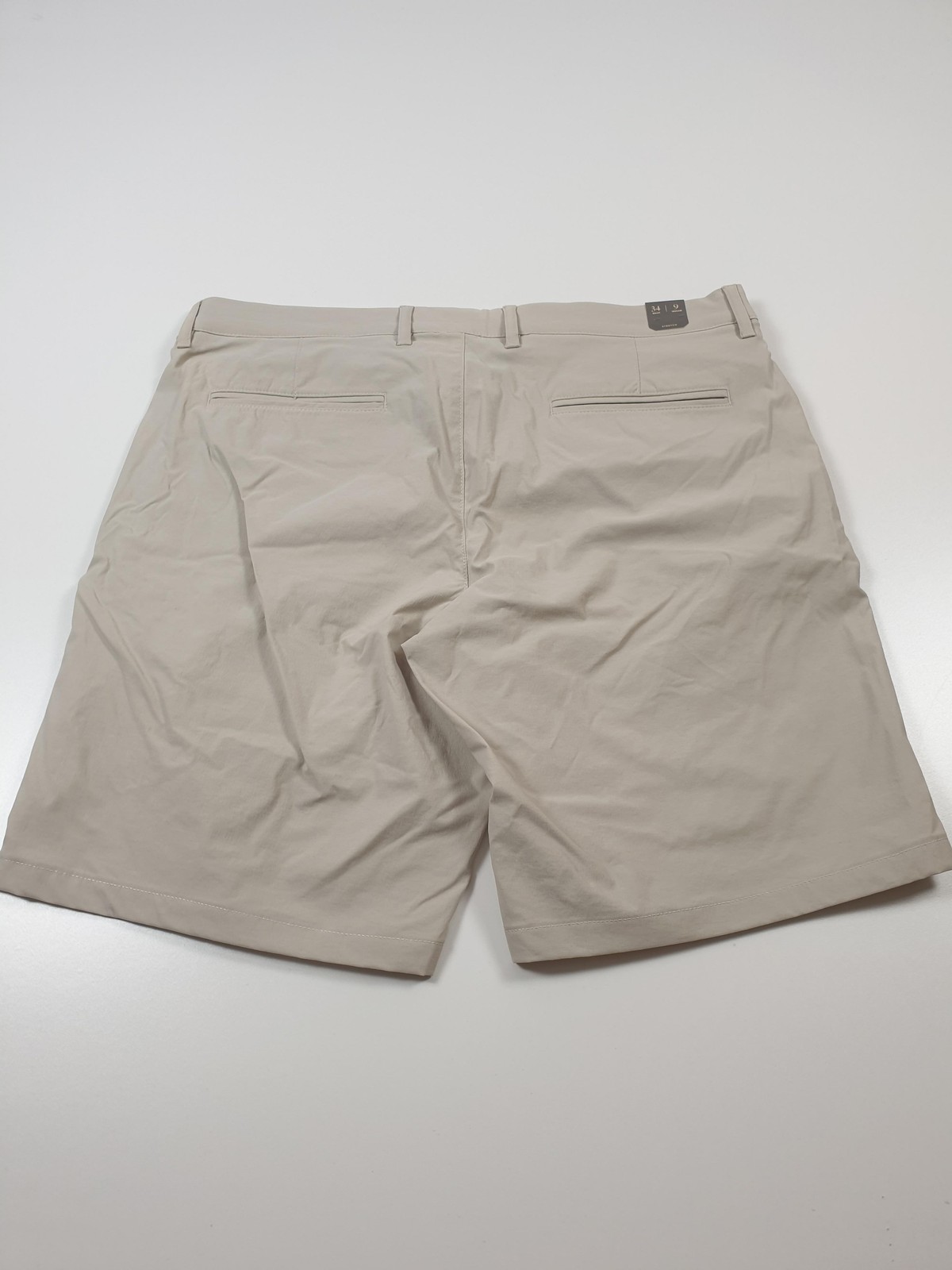 J Crew Shorts Mens 34 Beige Tech Short Stretch Golf Water Resistant UPF 50