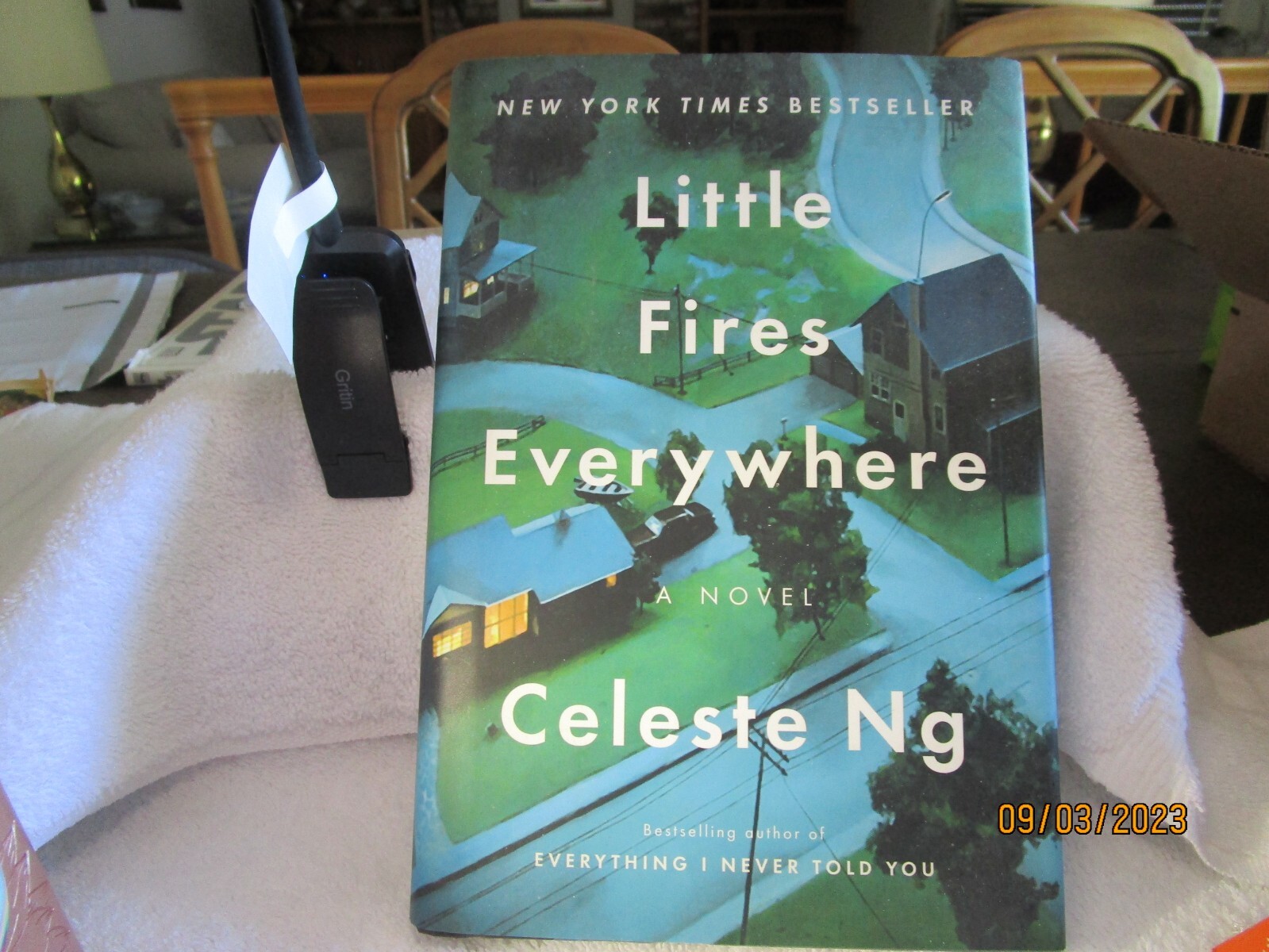 Little Fires Everywhere by Celeste Ng (Hardcover) Excellent condition