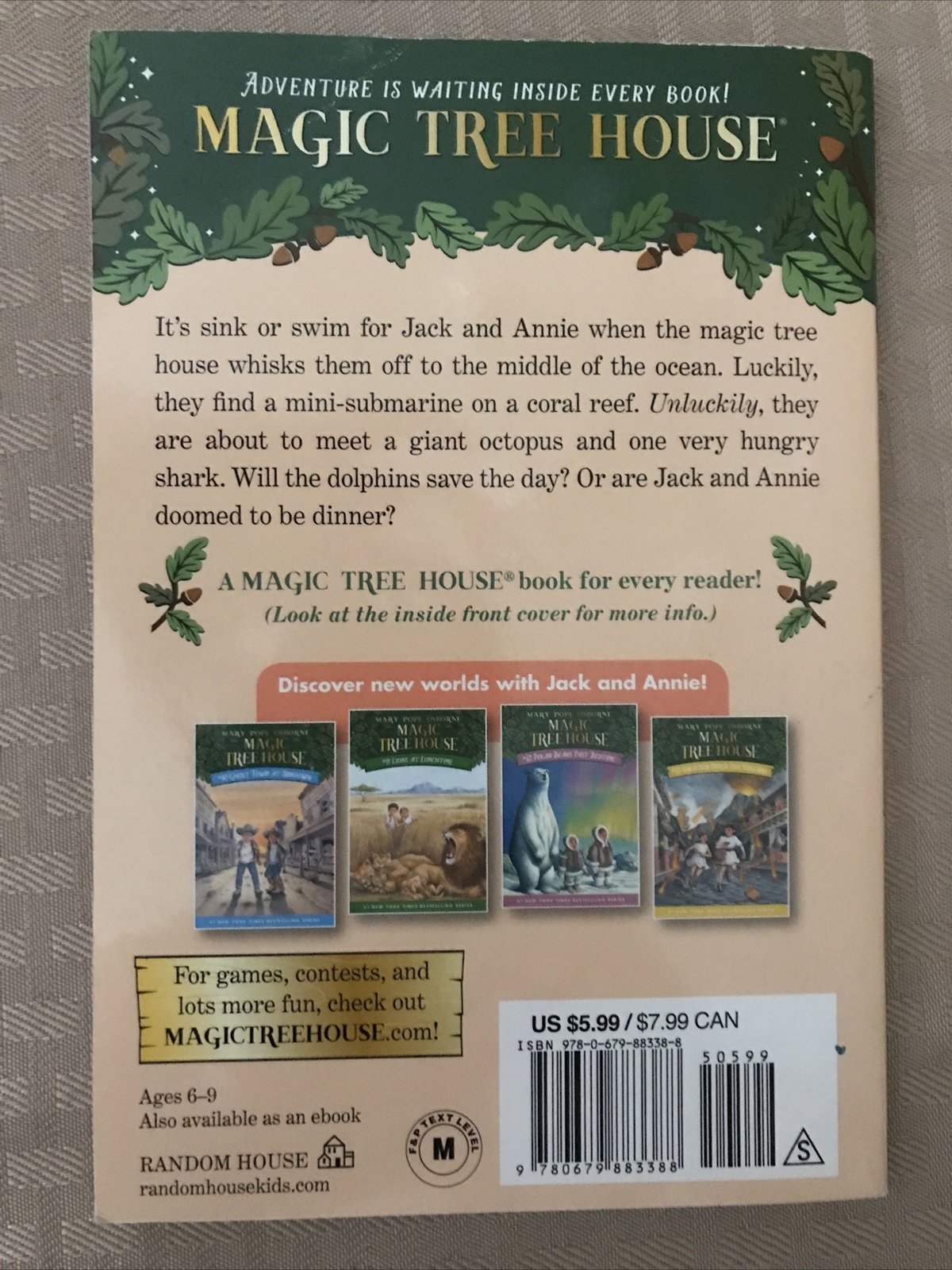 Dolphins at Daybreak (Magic Tree House, No. 9)