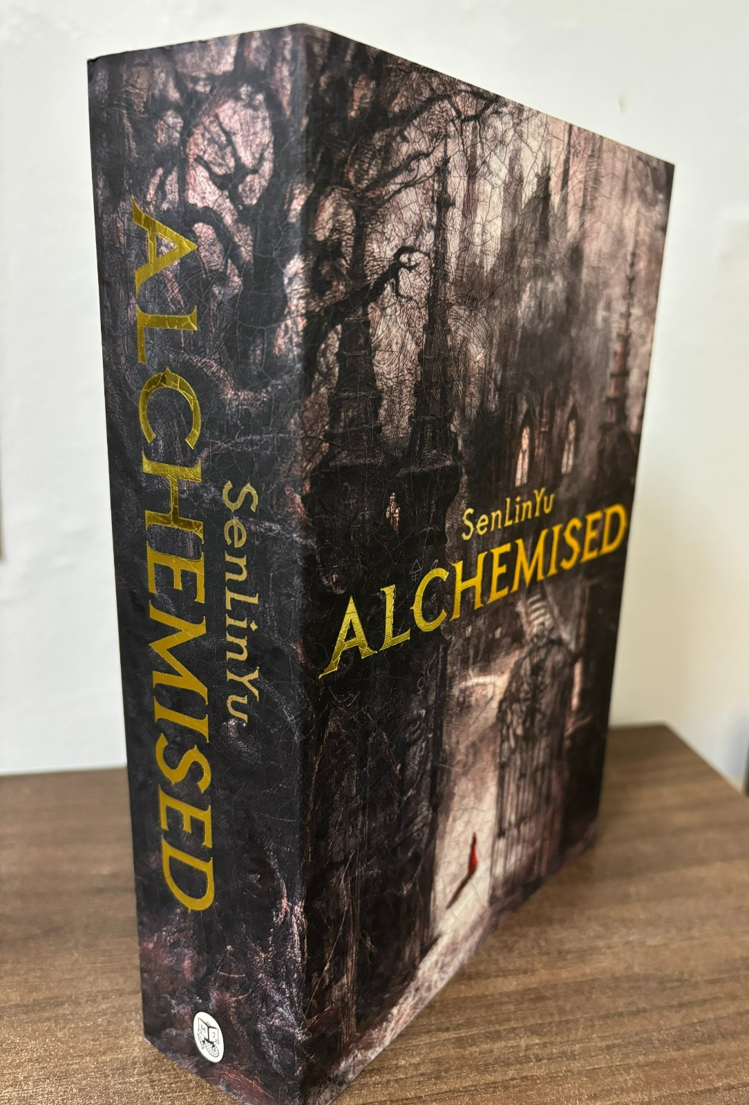 Alchemised (English Edition) Paperback By SenLinYu ……..