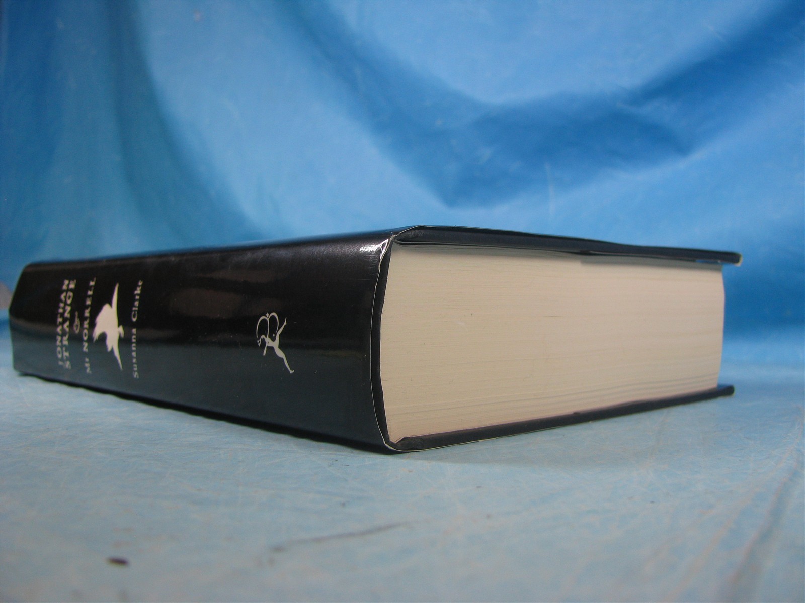 JONATHAN STRANGE & MR. NORRELL SUSANNA CLARKE HARDCOVER BOOK (2004) 1ST EDITION