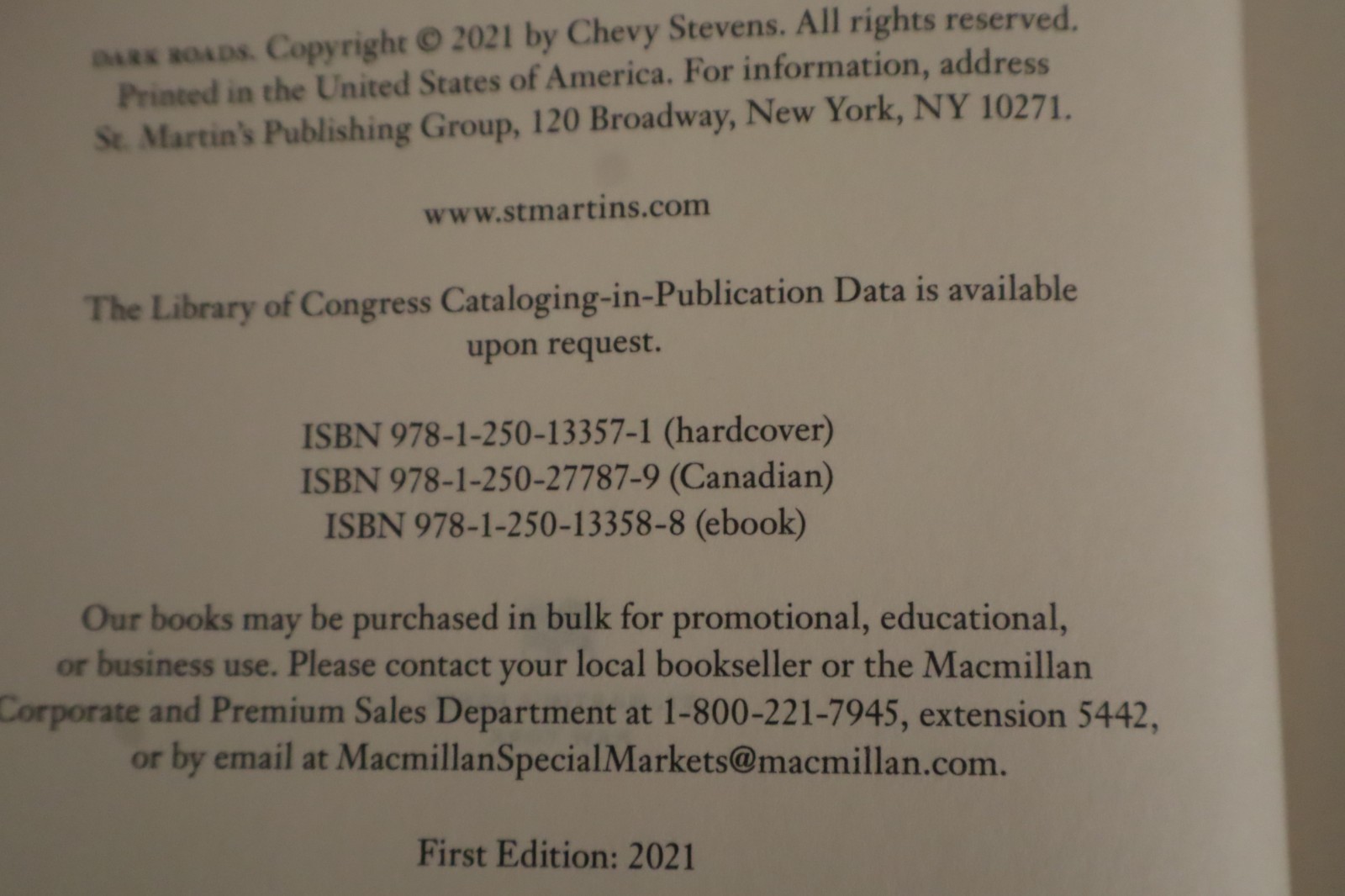 Dark Roads : A Novel by Chevy Stevens (2021, HBDJ) 1st Edition, 1st Print LN