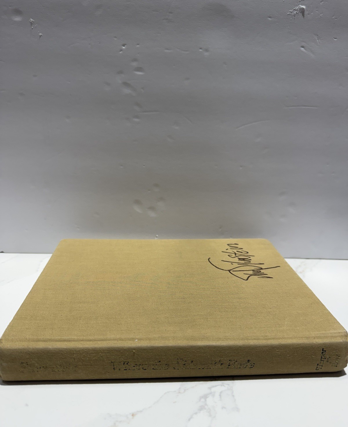 Where The Sidewalk Ends: The Poems and Drawings of, Shel Silverstein (1974, HC)