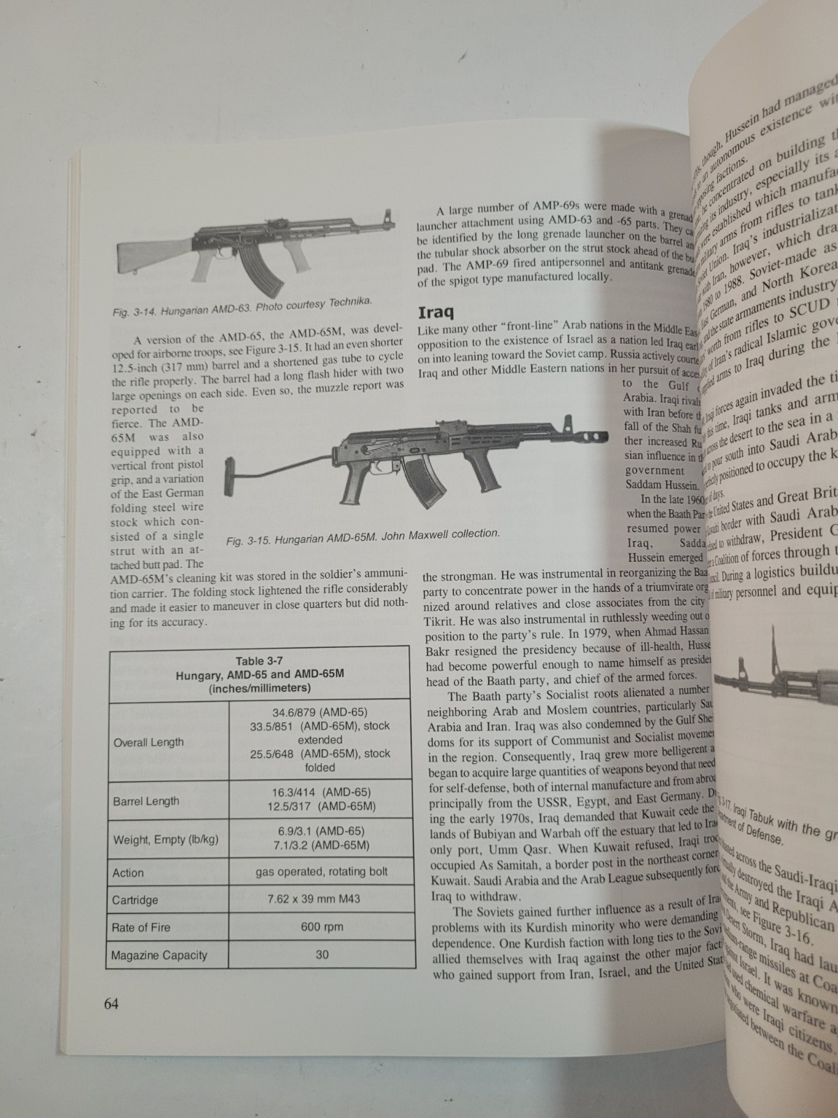 THE AK-47 & AK-74 KALISHNIKOV RIFLES & THEIR VARIATIONS – JOE POYER – 2006 – VG+