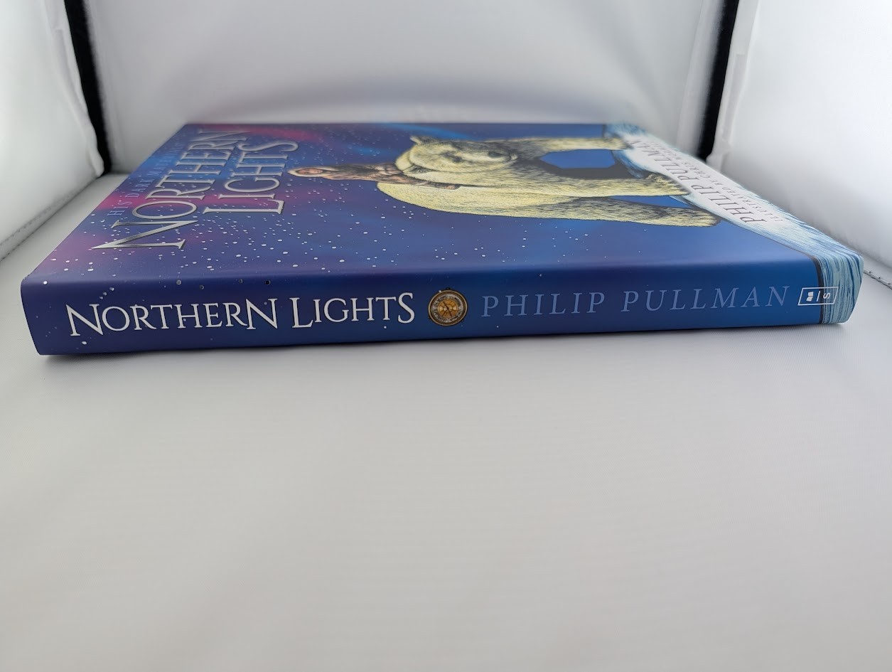 Northern Lights:the award-winning, internationally bestselling