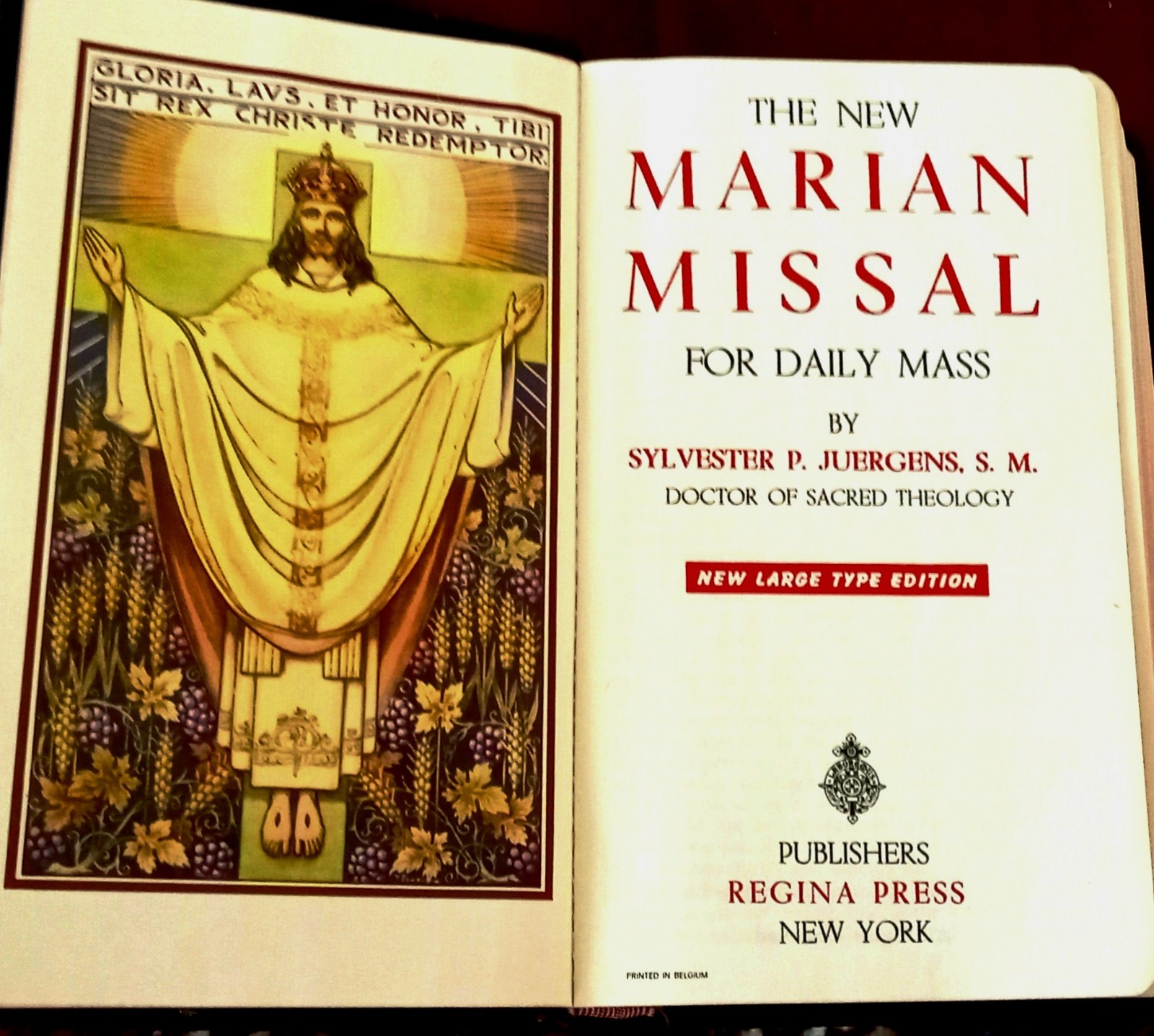 ANTIQUE CATHOLIC LATIN ENGLISH MISSAL; FINE BINDING; TLM BRIGHT GILT; CA.. 1962