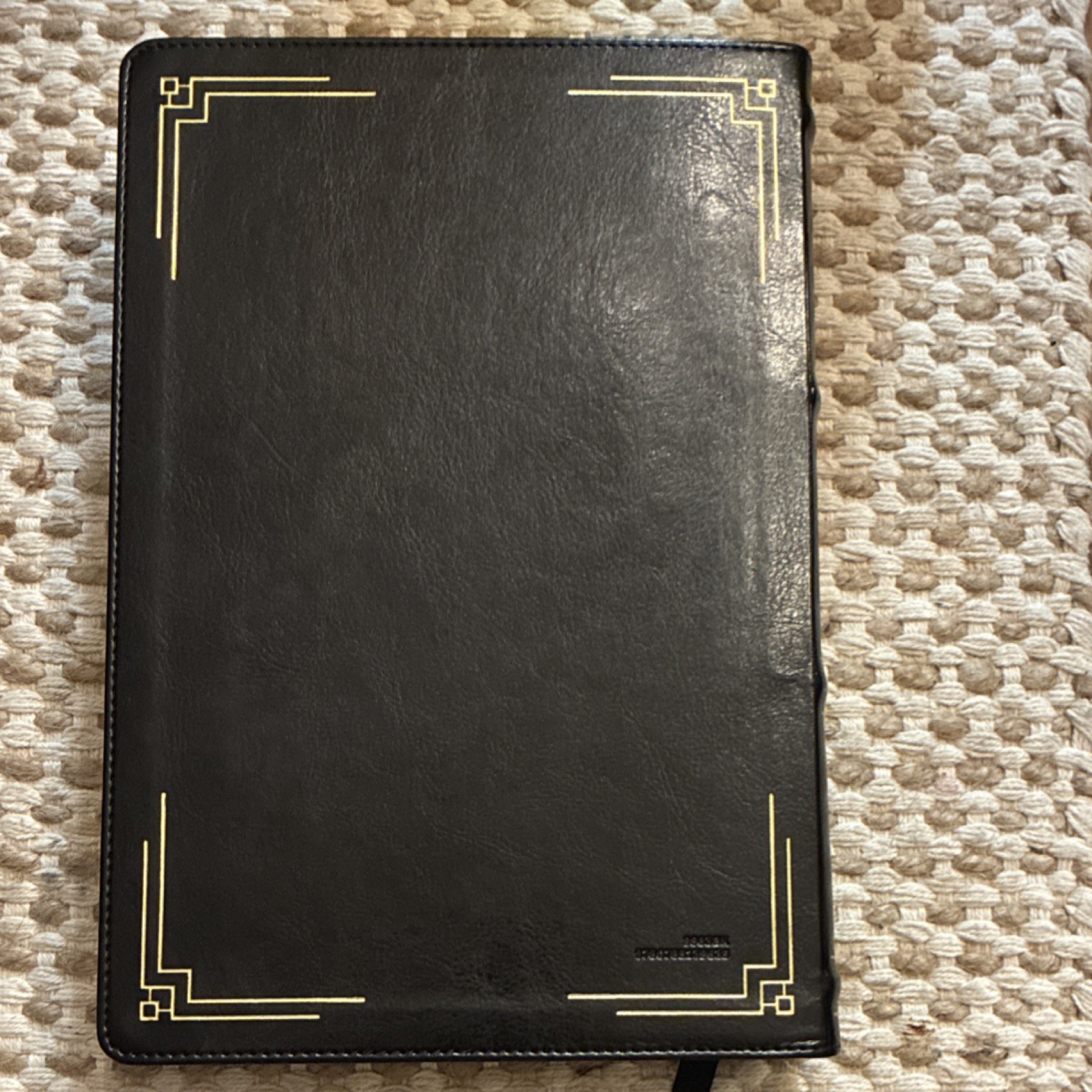 Catholic Bible Press NRSV Illustrated Catholic Bible Catholic Ed LeatherSoft