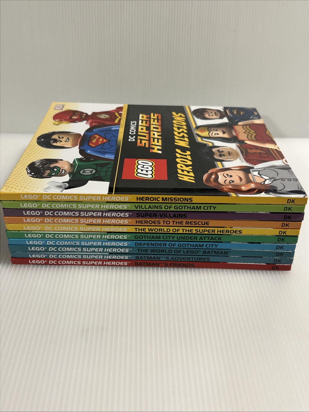 LEGO DC Comics Super Heroes Collection – 2016, 10-Book Set – No Mini Figure