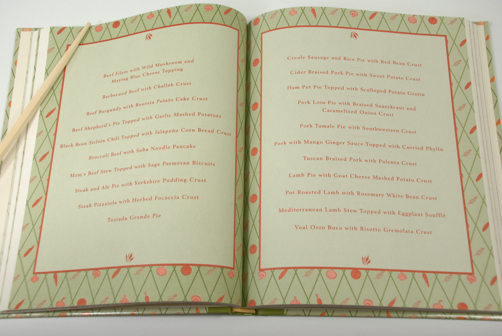 Pot Pies: Comfort Food under Cover by Diane Phillips (2000) 1st ed First Print