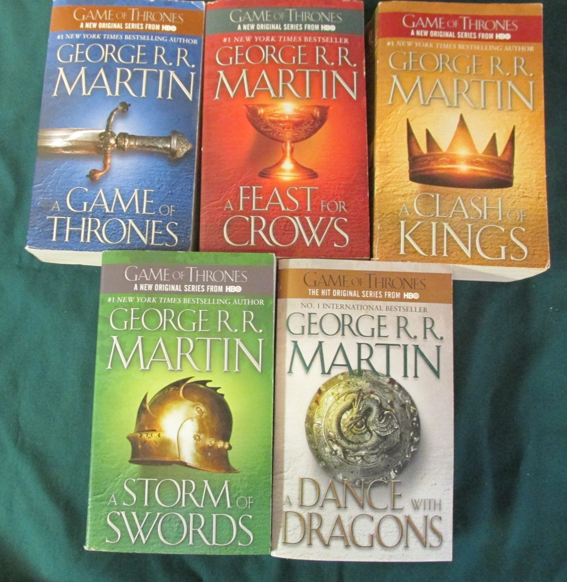 GAME OF THRONES – BOOKS 1 -5 – GEORGE R.R. MARTIN – PAPERBACKS